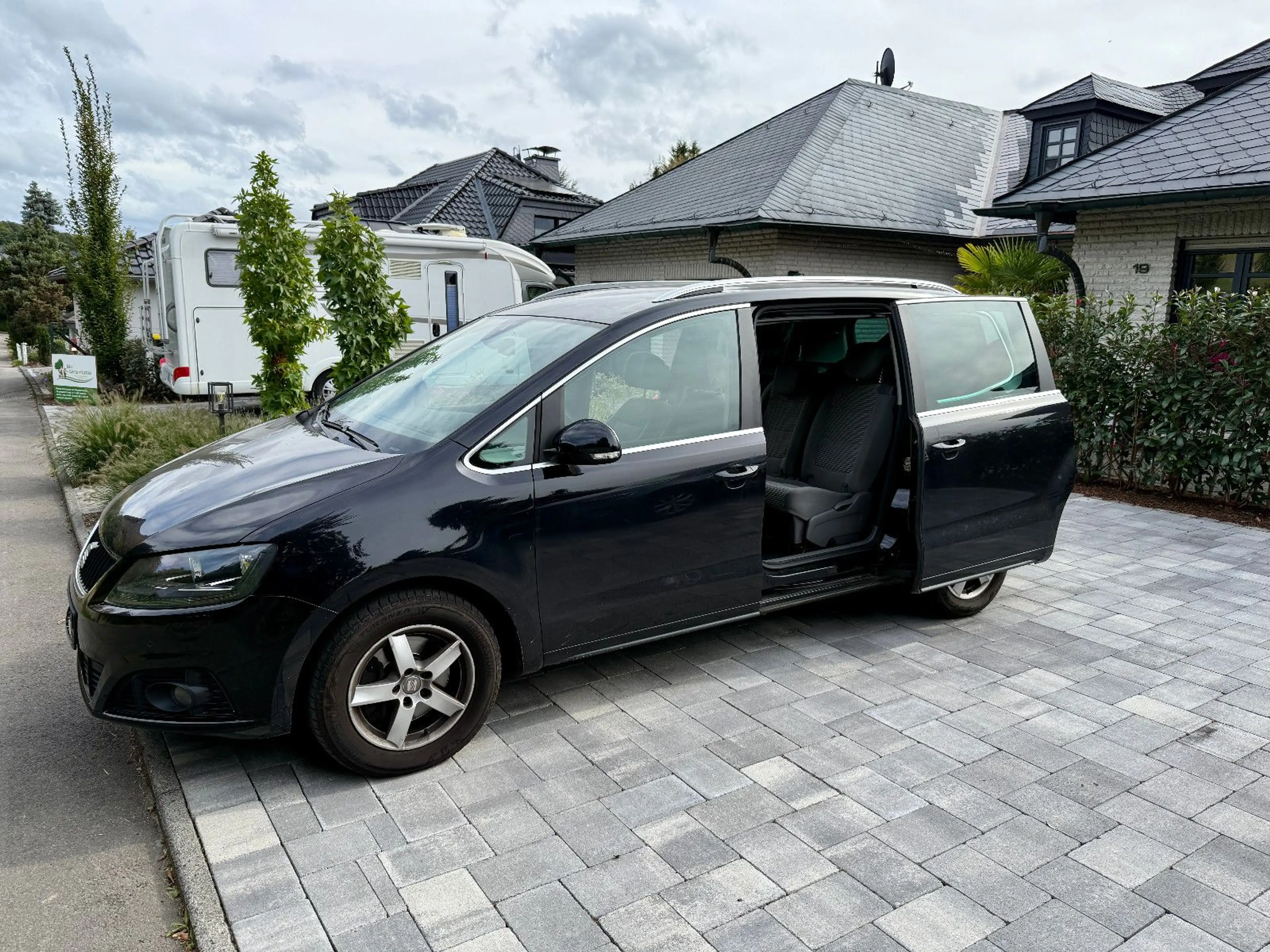 SEAT Alhambra Style 7-Sitzer Navi Kamera Alu 8-fach — photo 7