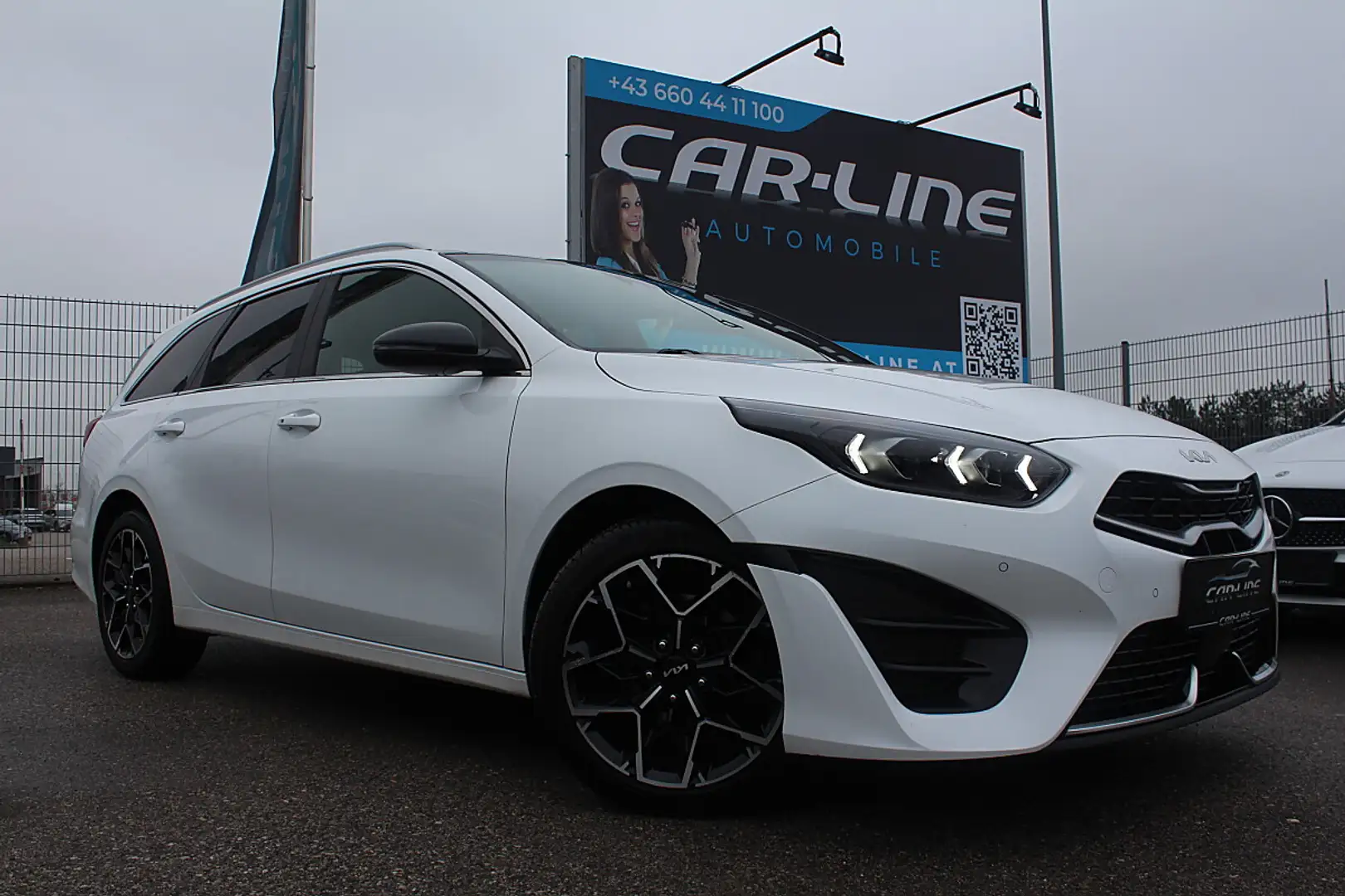 Kia Ceed SW / cee'd SW ceed SW 1,6 CRDi SCR ISG GT-Line DCT Aut. Panor... Weiß - 1