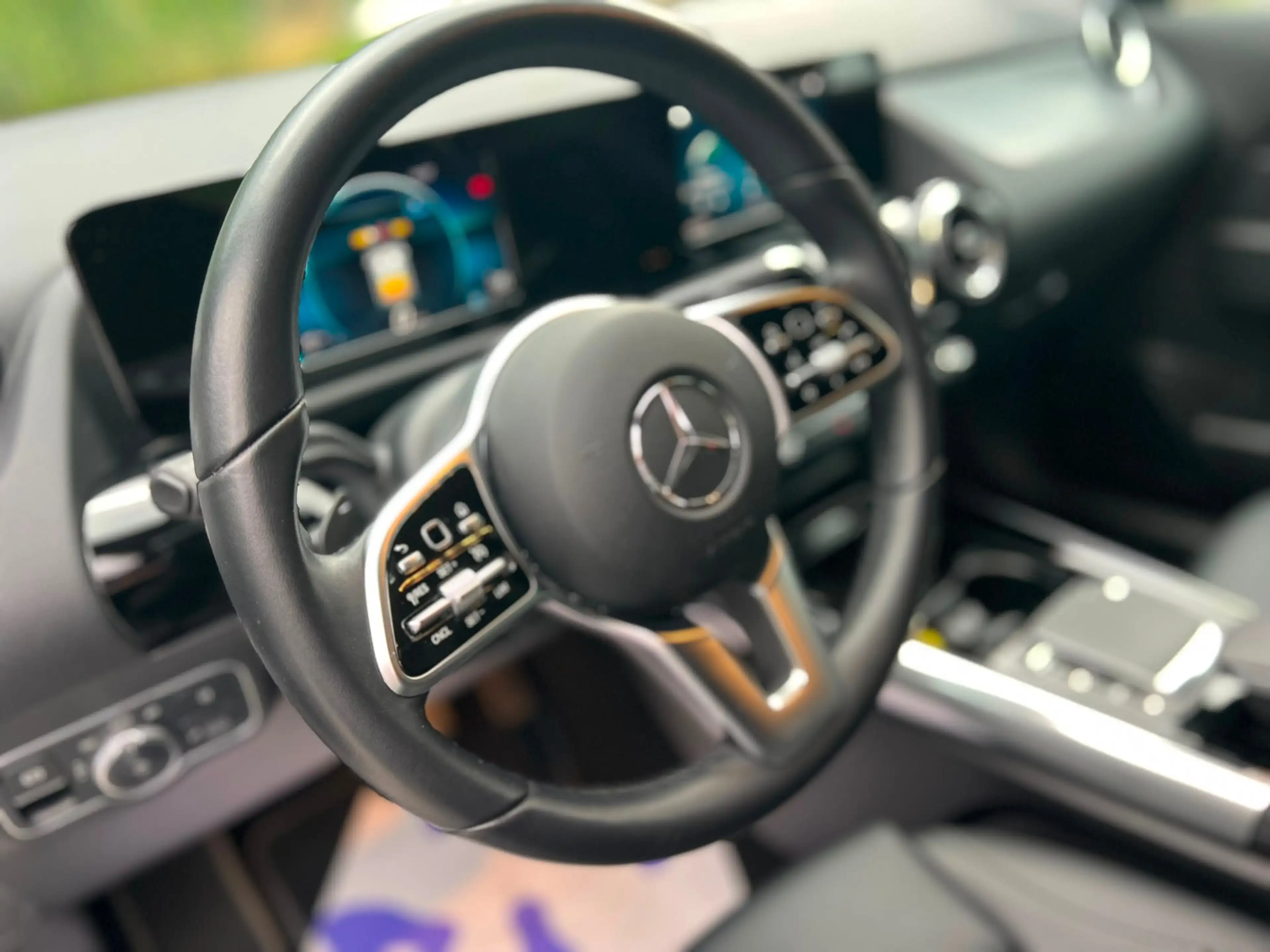 Mercedes-Benz GLA 180 GLA 180 Progessive SHZ NAVI Night Paket Kamera — photo 6