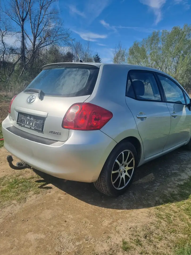 Toyota Auris 1,4 D-4D 90 DPF High Eco 2009 - 2