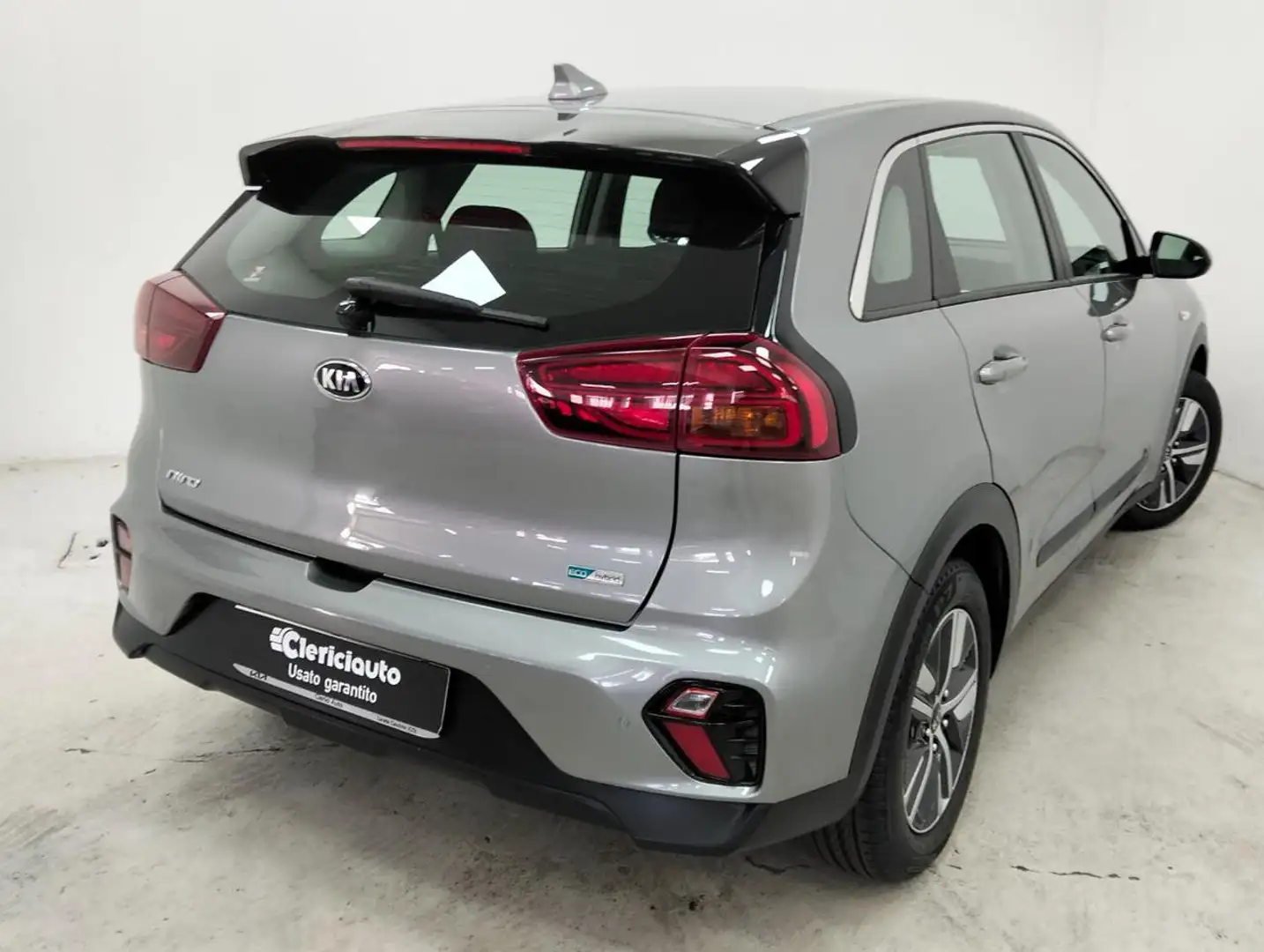 Kia Niro 1.6 GDi DCT HEV Urban Grigio - 2
