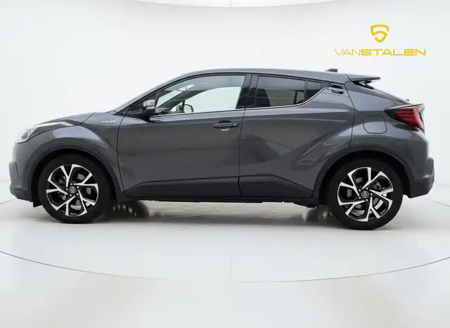 Toyota C-HR view 8