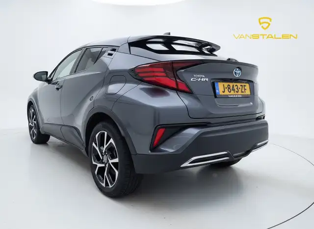Toyota C-HR view 5