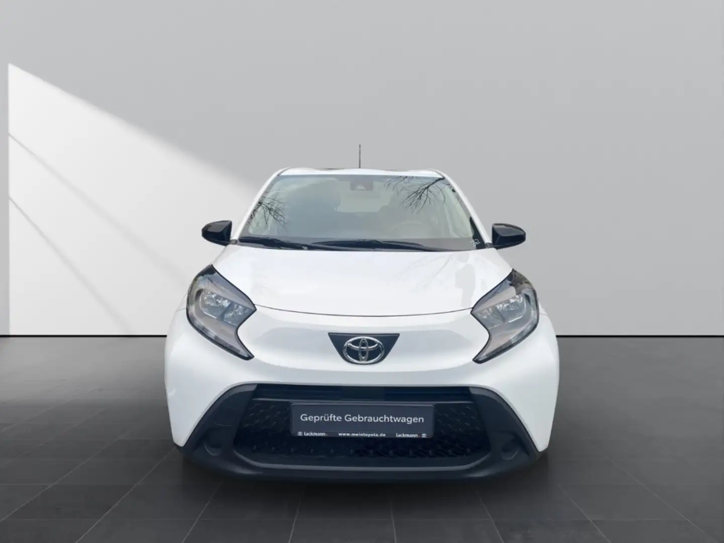 Toyota Aygo X 1.0 Play*CarPlay*DAB*Spurhalteass.*Kamera Weiß - 2