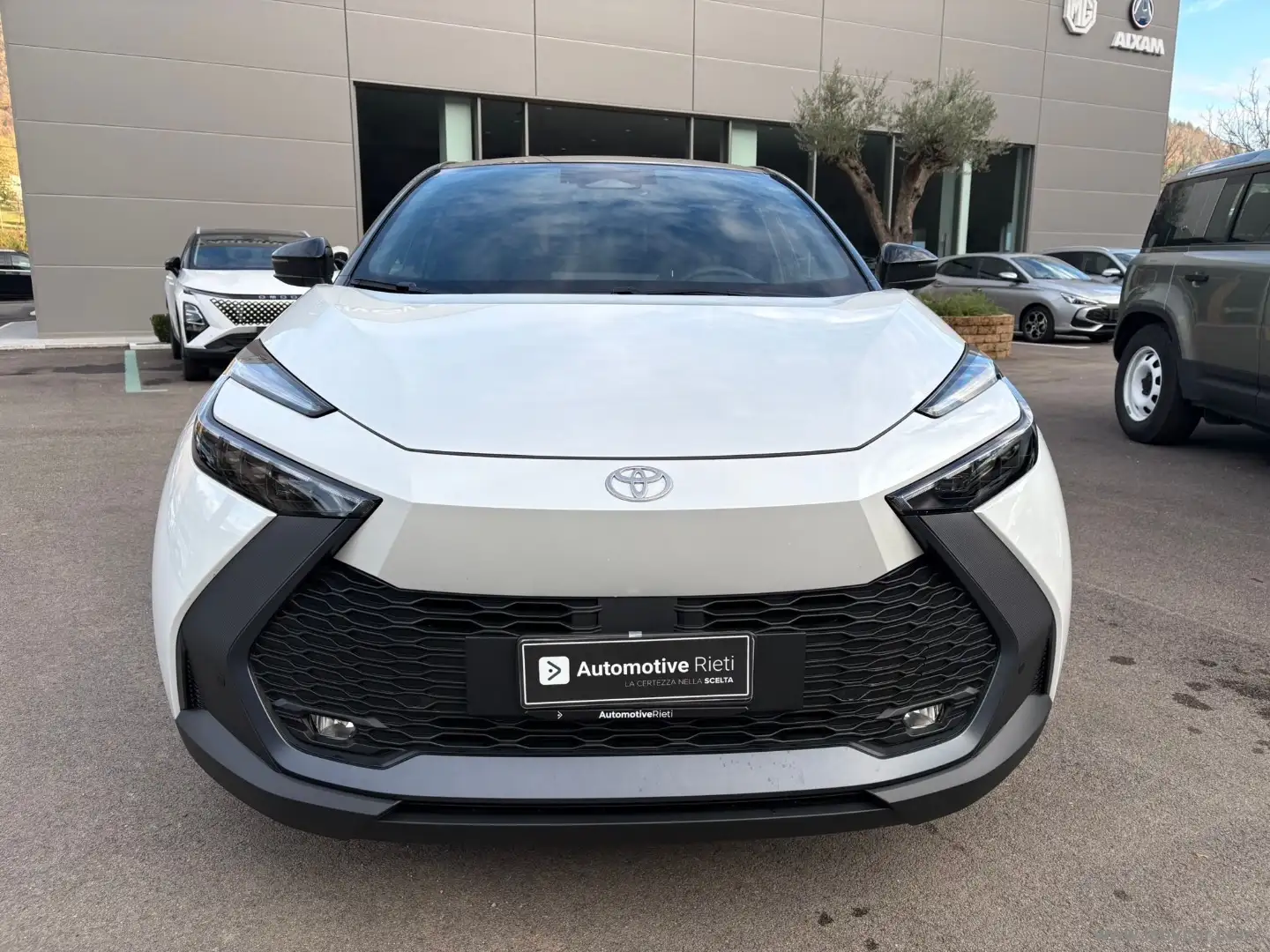 Toyota C-HR 2.0 HV Trend Bianco - 2