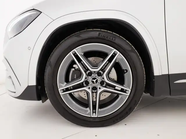 Mercedes-Benz Gla view 7