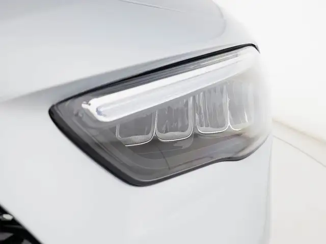 Mercedes-Benz Gla view 8