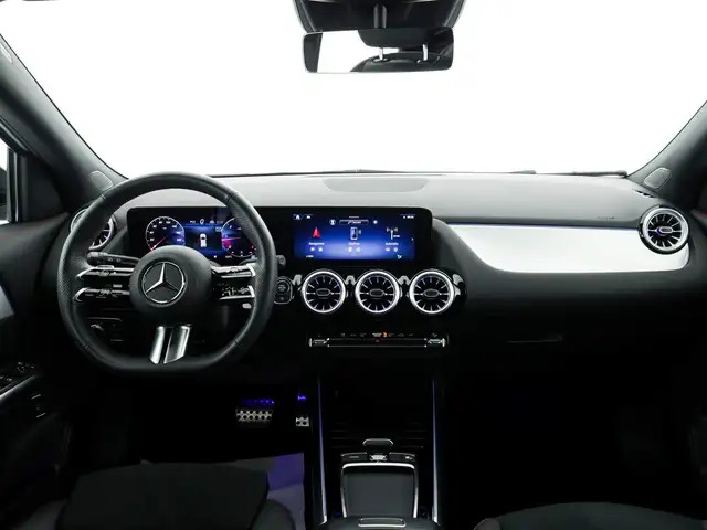 Mercedes-Benz Gla view 9