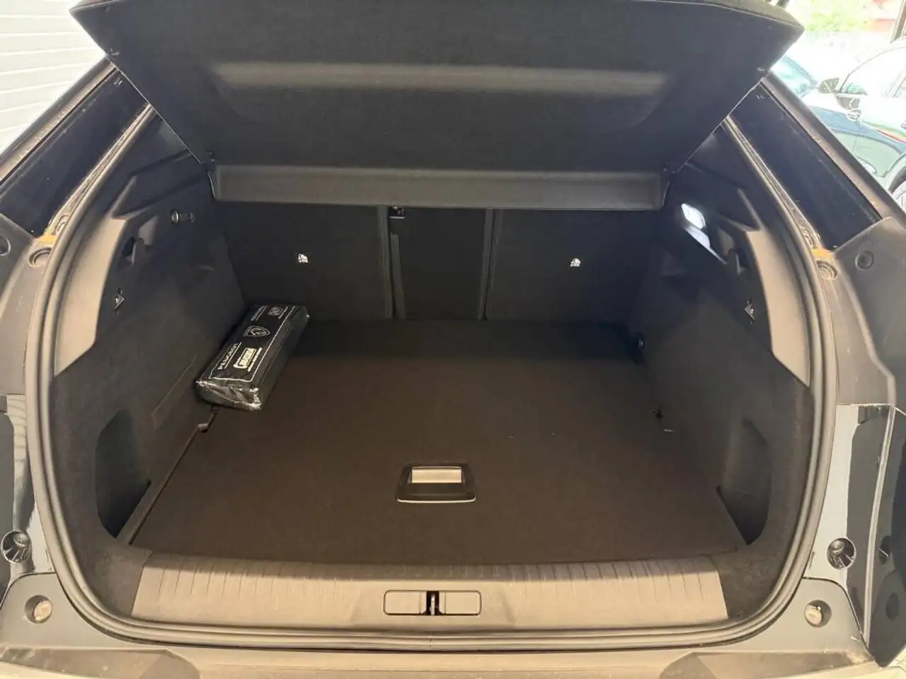 Peugeot 3008 III 1.2 hybrid Allure 145cv e-dcs6, миниатюра 9