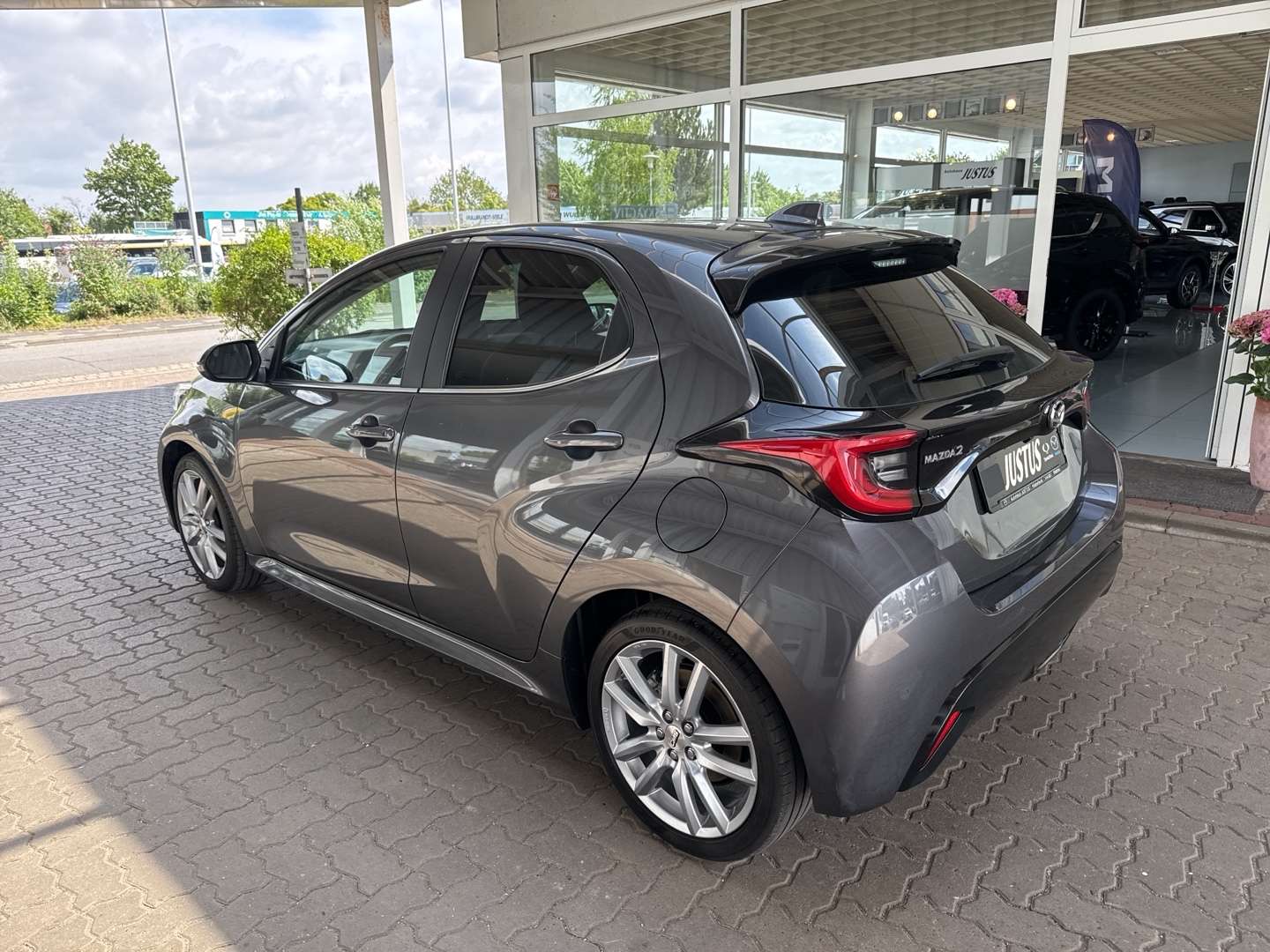 Mazda 2