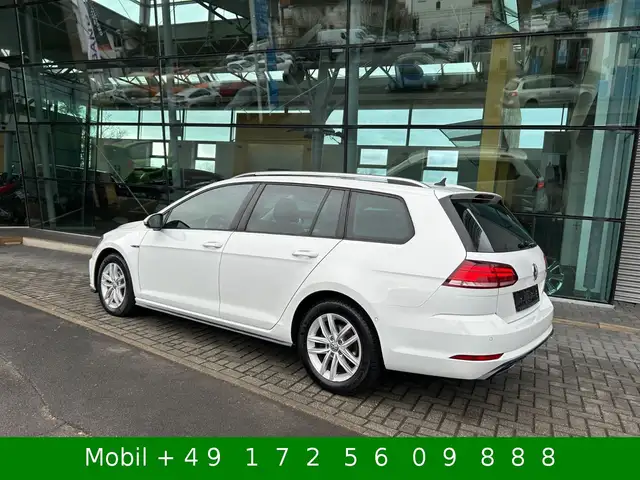 Volkswagen Golf view 6