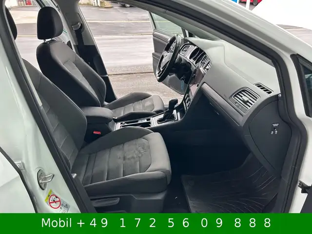 Volkswagen Golf view 13