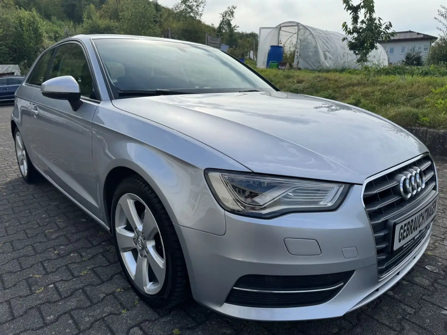 Audi A3 2,0 TDI-S line Sportpaket-LED-sehr gepflegt- Argent - 1