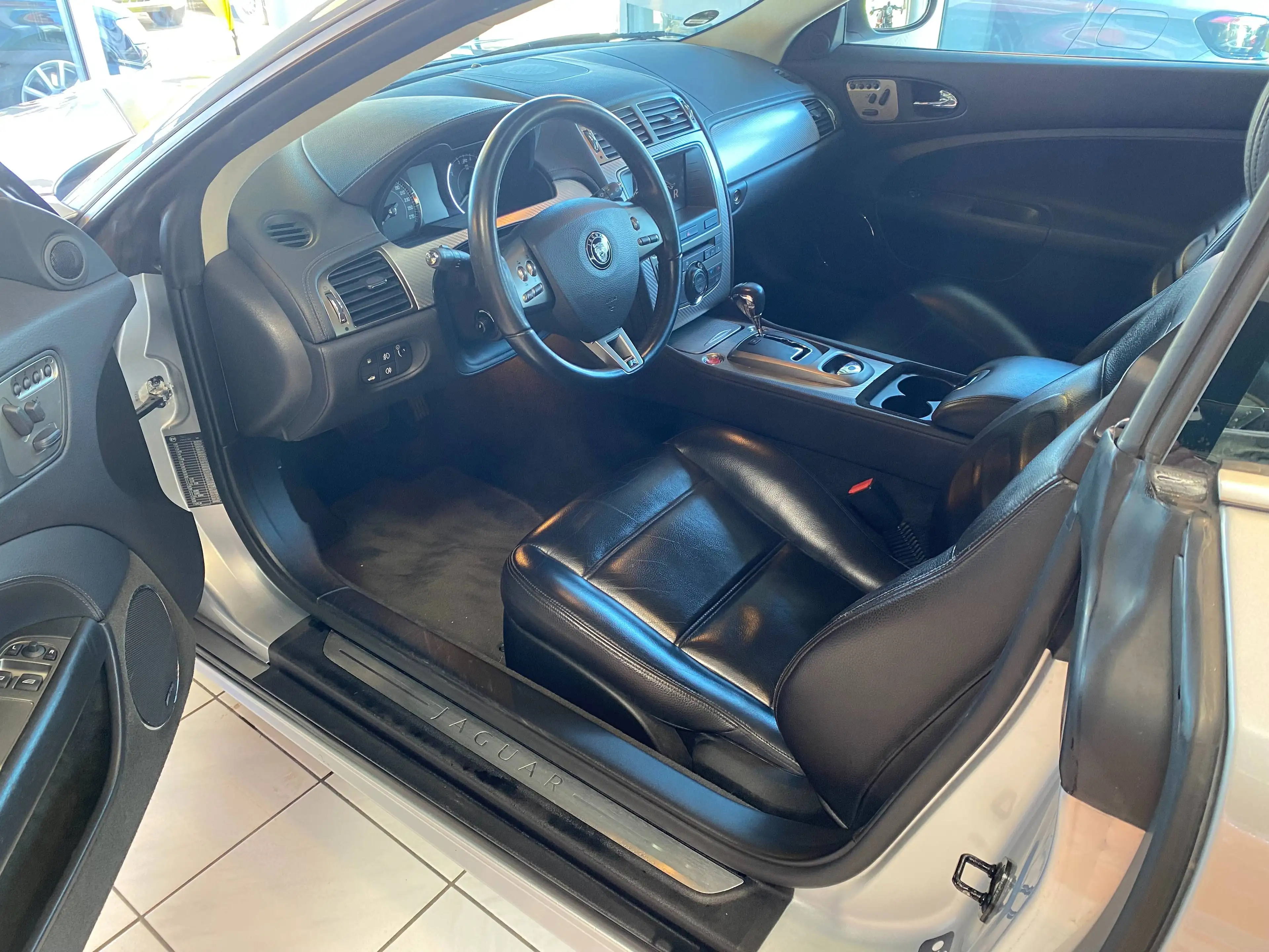 Jaguar XKR 4,2 XKR Coupe Top Zustand  Leder Unfallfrei — photo 6