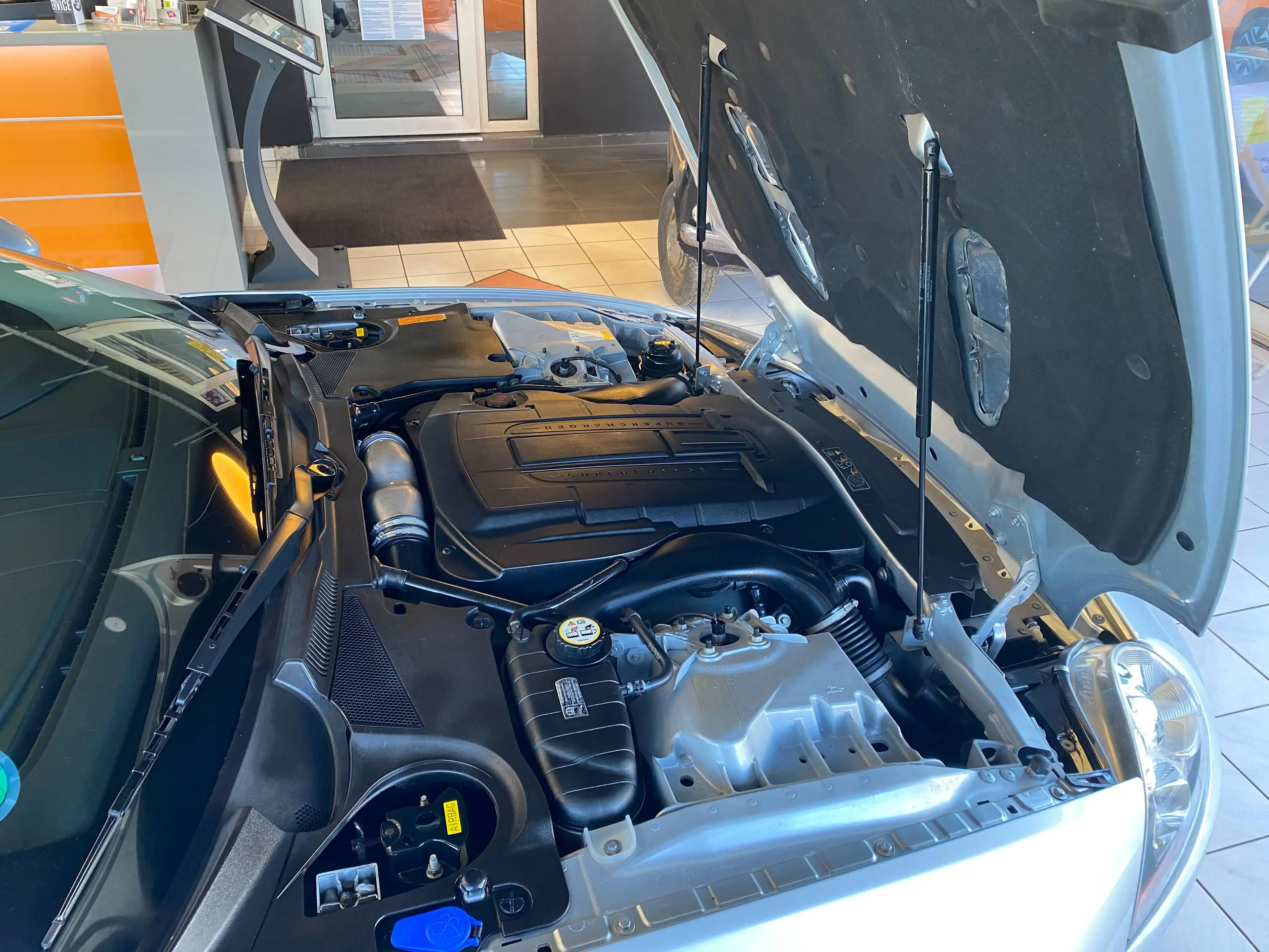 Jaguar XKR 4,2 XKR Coupe Top Zustand  Leder Unfallfrei — photo 9