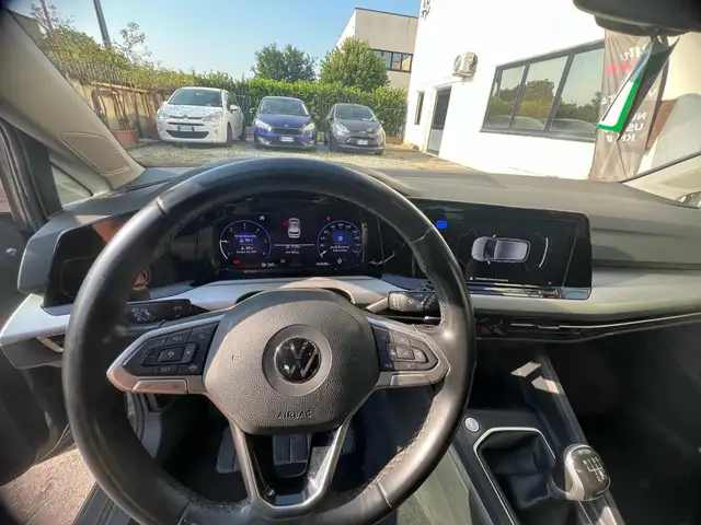 Volkswagen Golf view 11