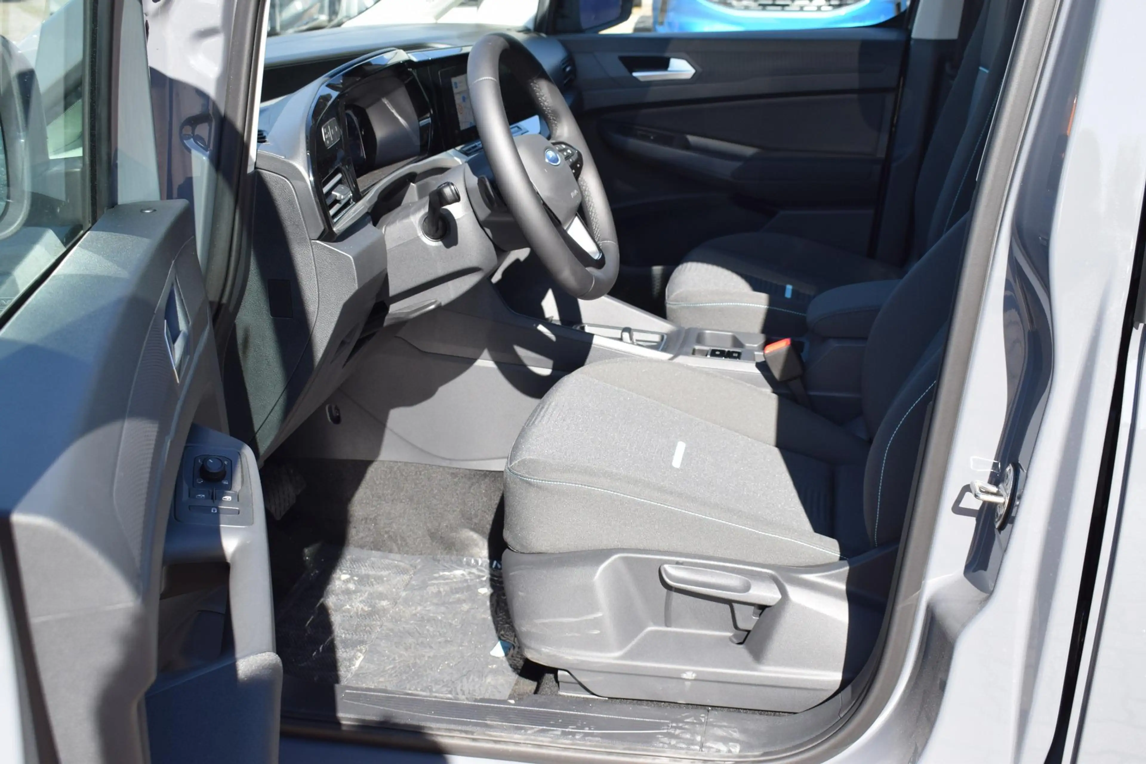 Ford Grand Tourneo Connect 2.0 EcoB Active L2 LED Kamera — photo 8