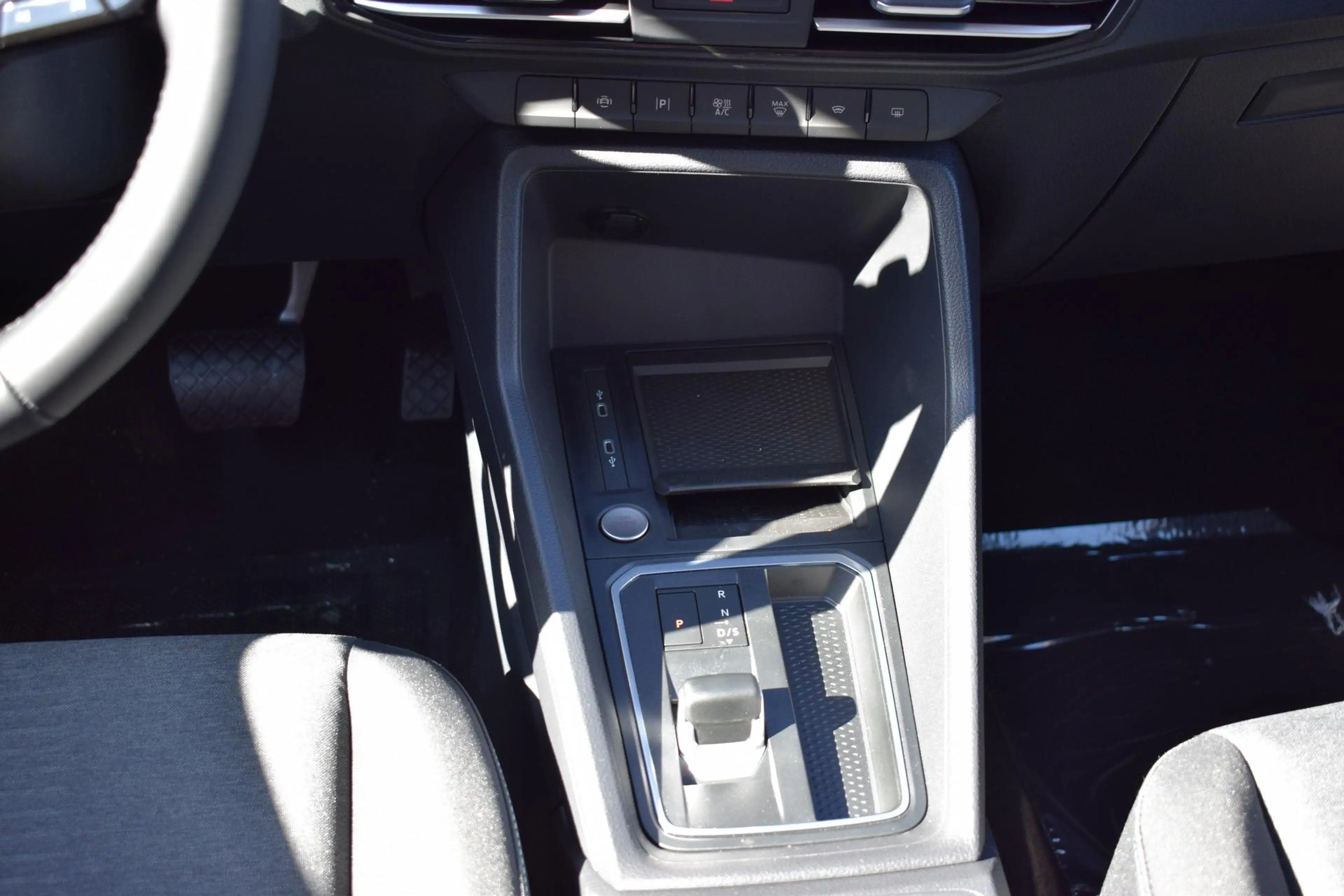 Ford Grand Tourneo Connect 2.0 EcoB Active L2 LED Kamera — photo 14