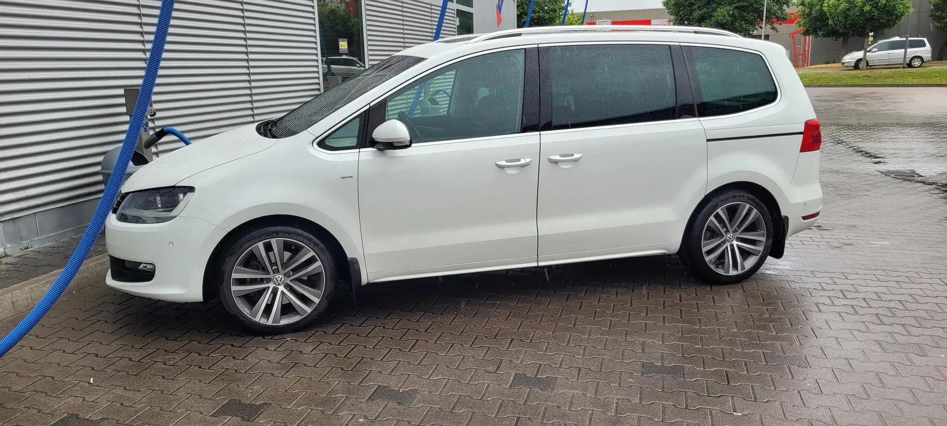 Volkswagen Sharan Sharan 2.0 TDI DSG BlueMotion Technology Cup Weiß - 1