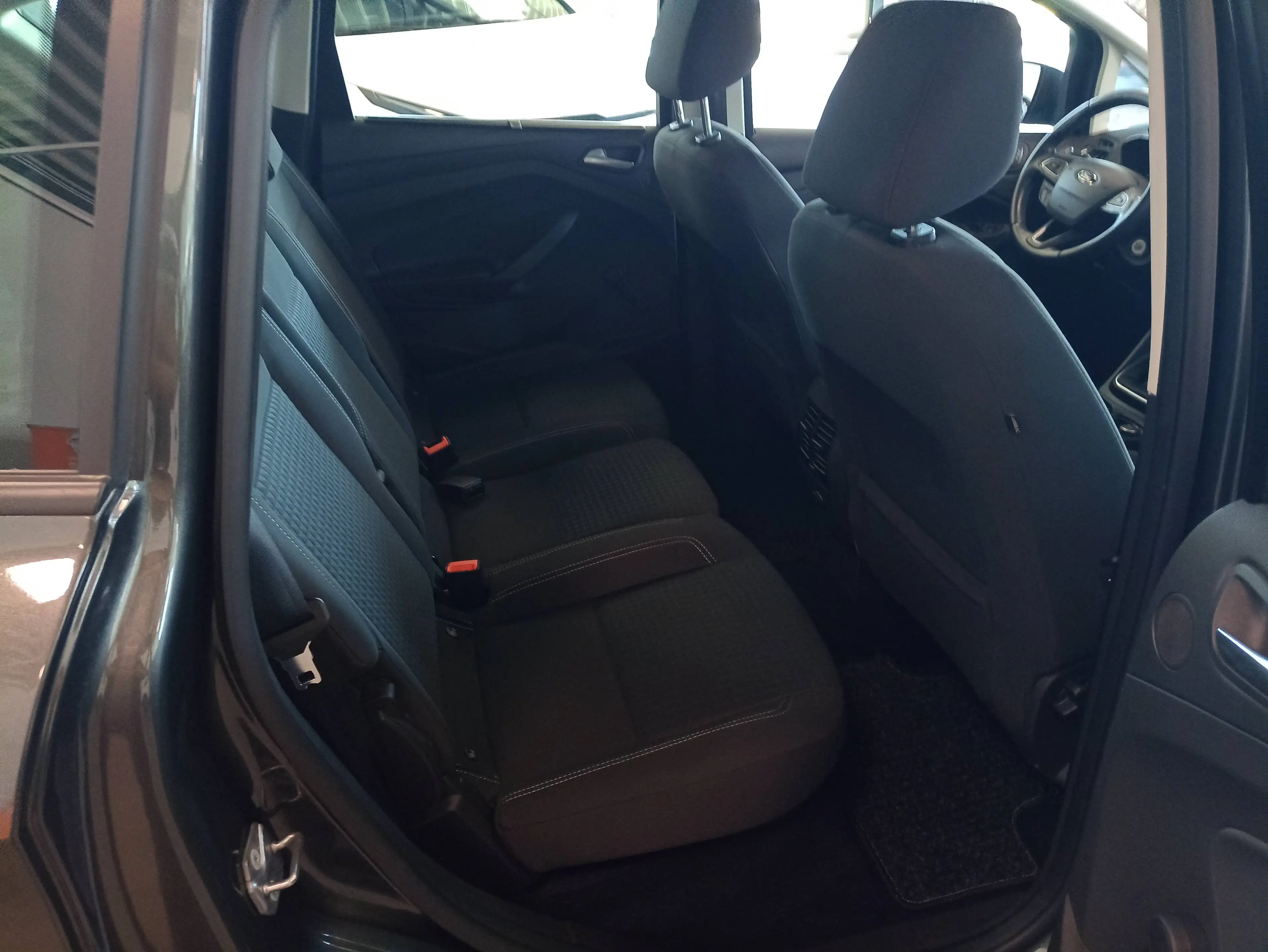 Ford C-Max C-Max 1.0 EcoBoost Start-Stopp-System Cool & Connect — photo 12