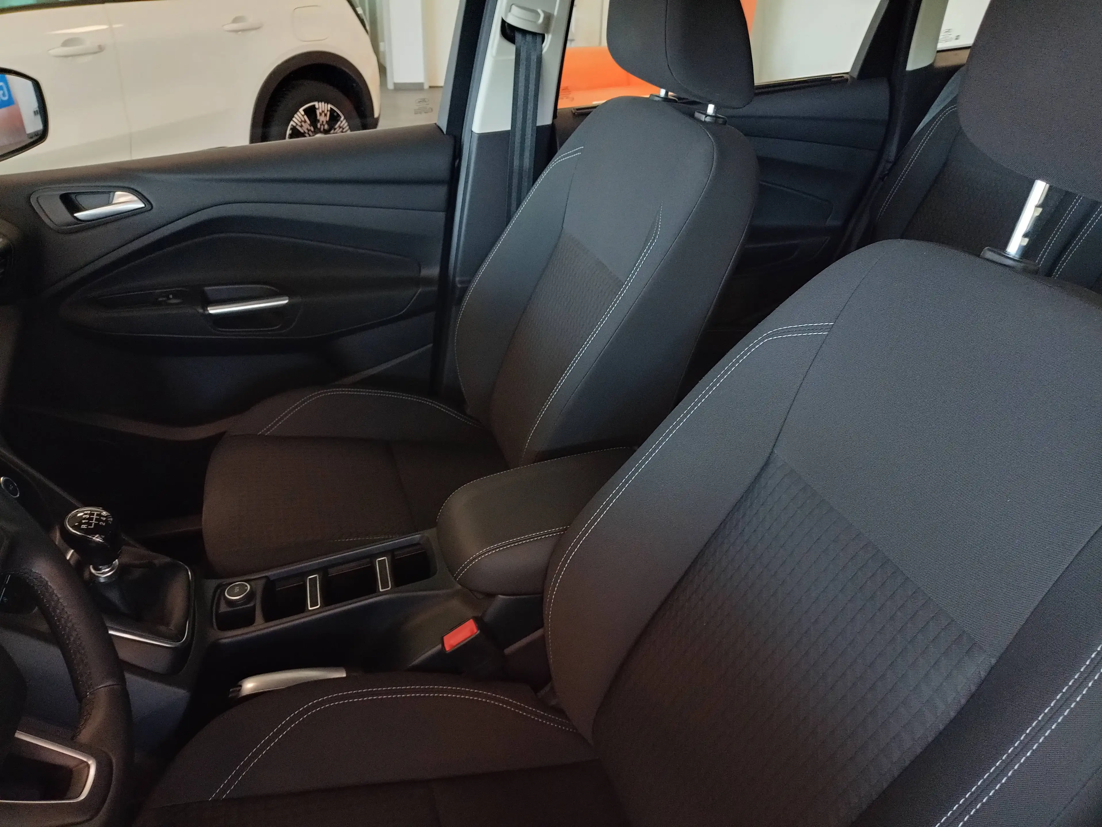Ford C-Max C-Max 1.0 EcoBoost Start-Stopp-System Cool & Connect — photo 9