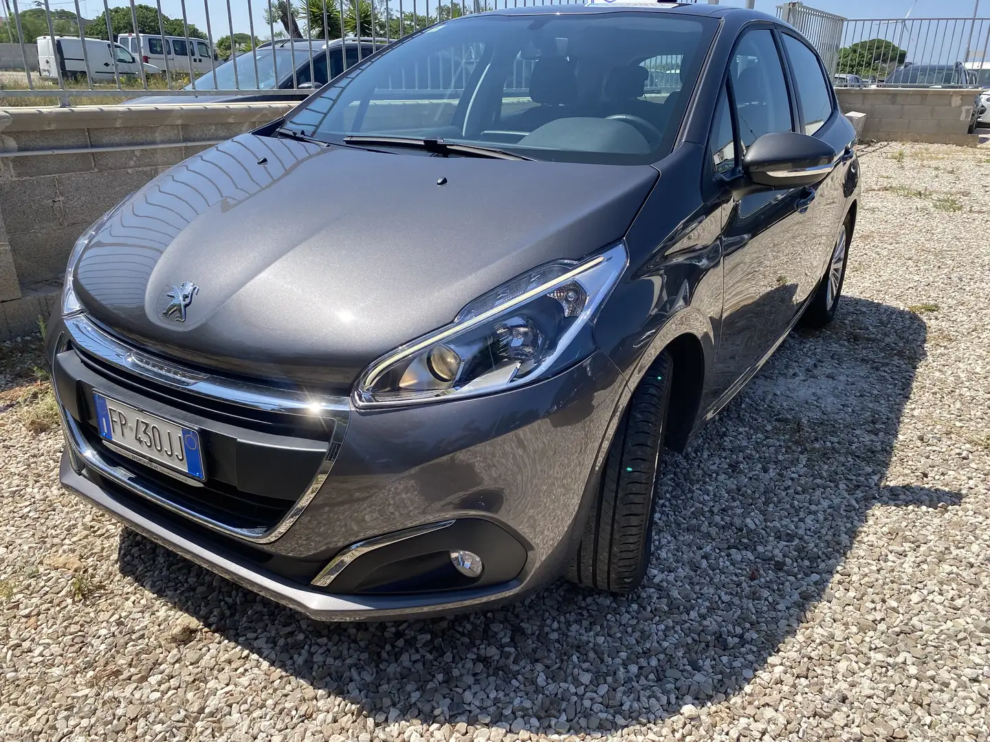 Peugeot 208 5p 1.2 vti 12v Allure Grigio - 2