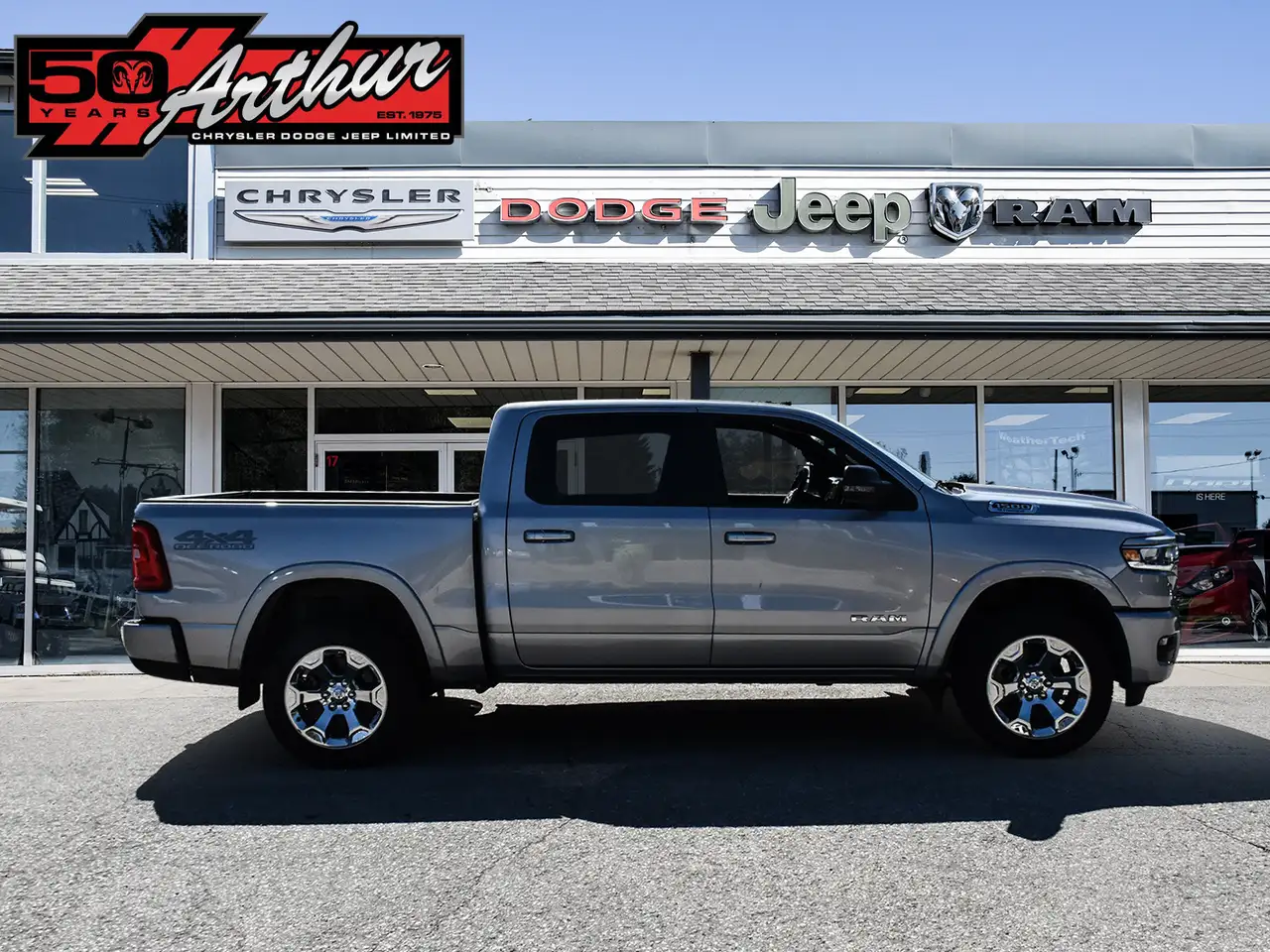 RAM 1500 снимка RAM 1500