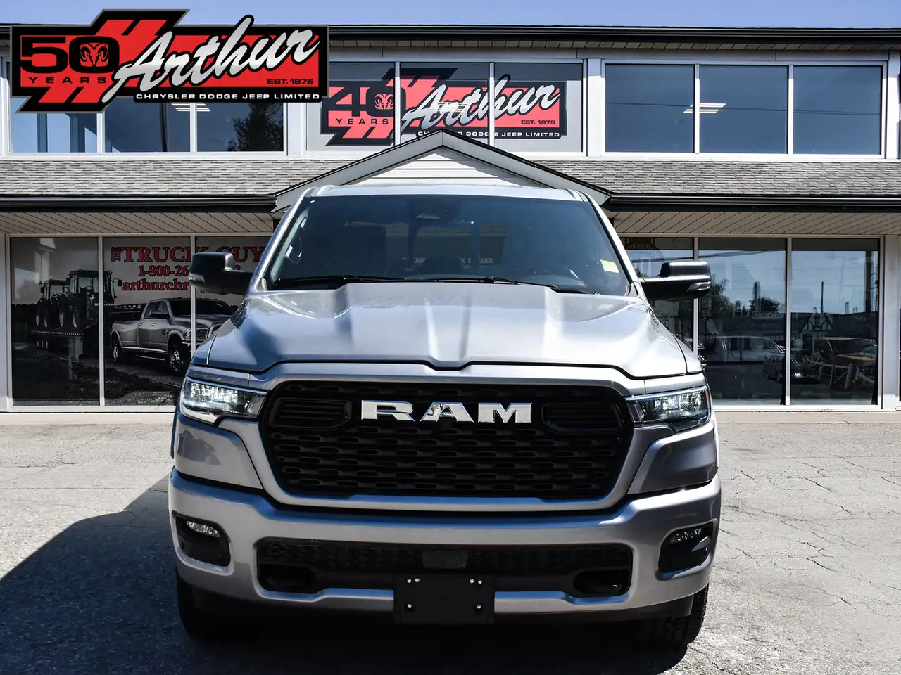 RAM 1500 снимка RAM 1500