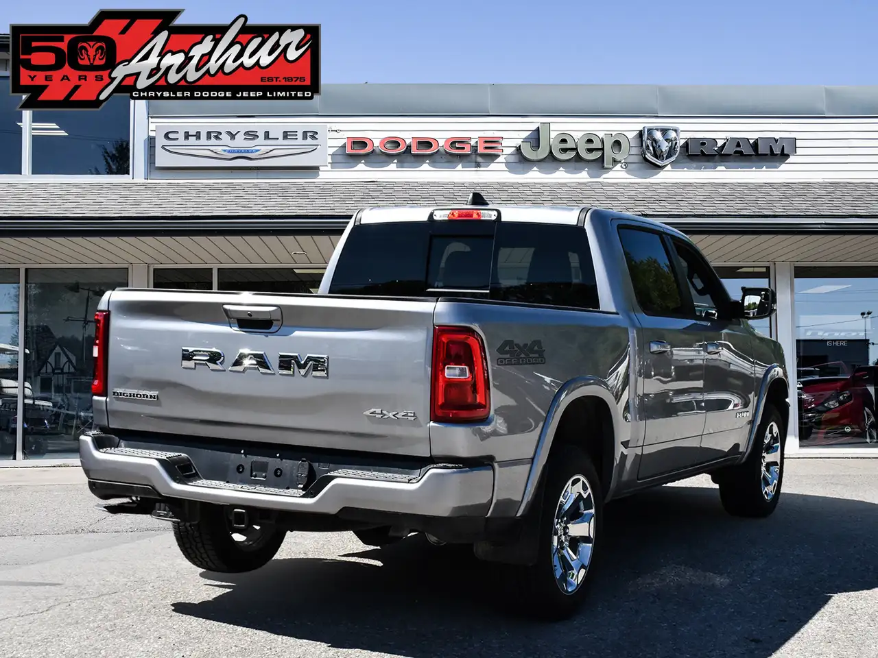 RAM 1500 снимка RAM 1500