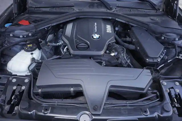 BMW 1 Series view 19
