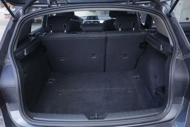 BMW 1 Series view 18
