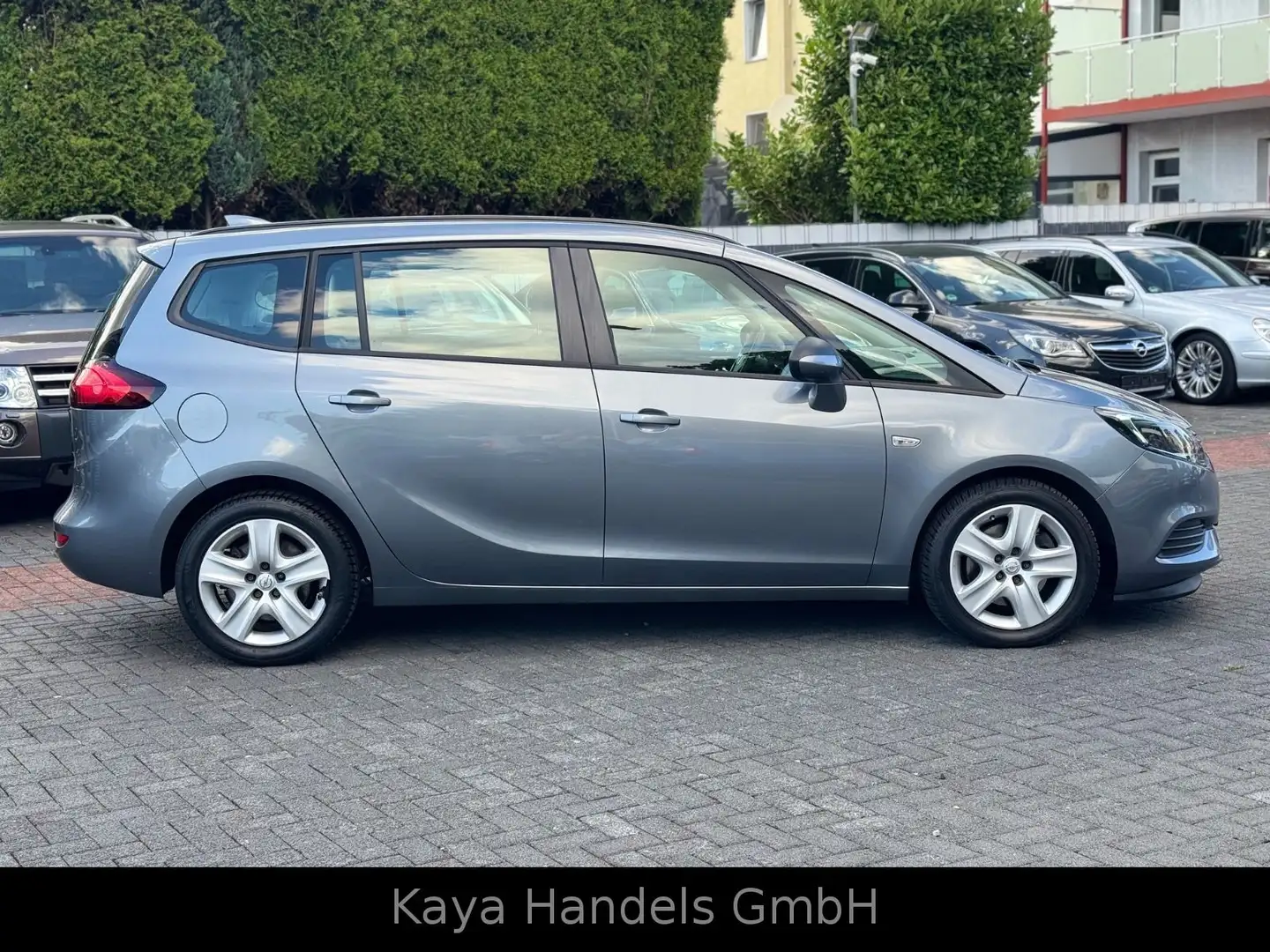 Opel Zafira Tourer Zafira  C Automatik/Navi/7-Sitzer/81000 Km Grau - 2