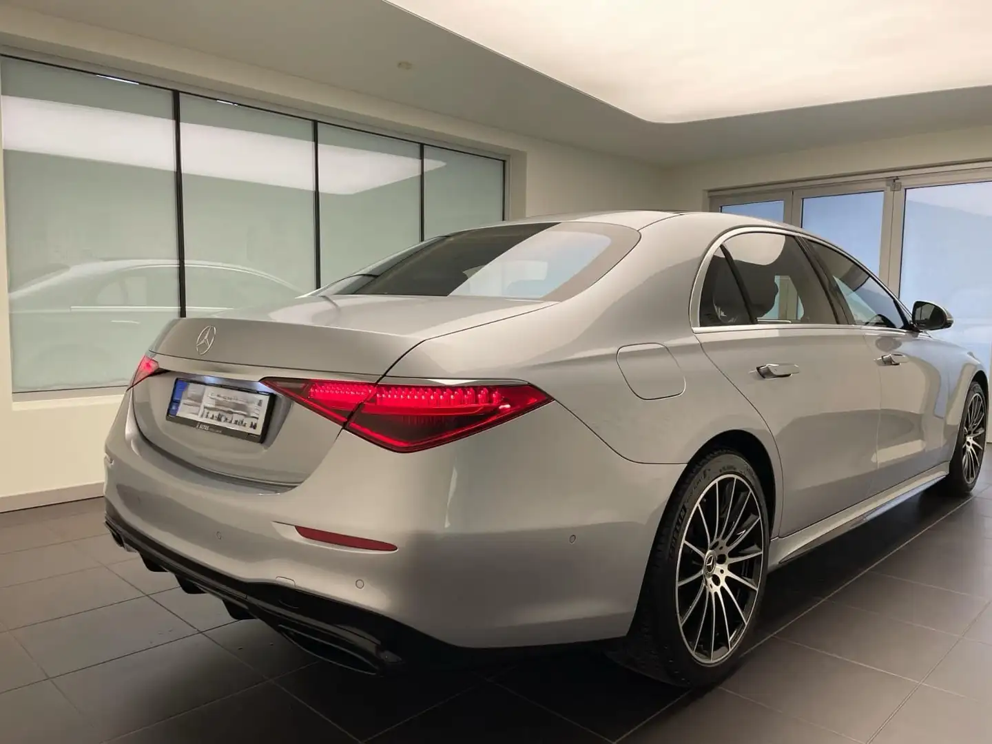 Mercedes-Benz S 580 4Matic L*Pano*HUD*Distr*Exclusive*VOLL Argintiu - 2