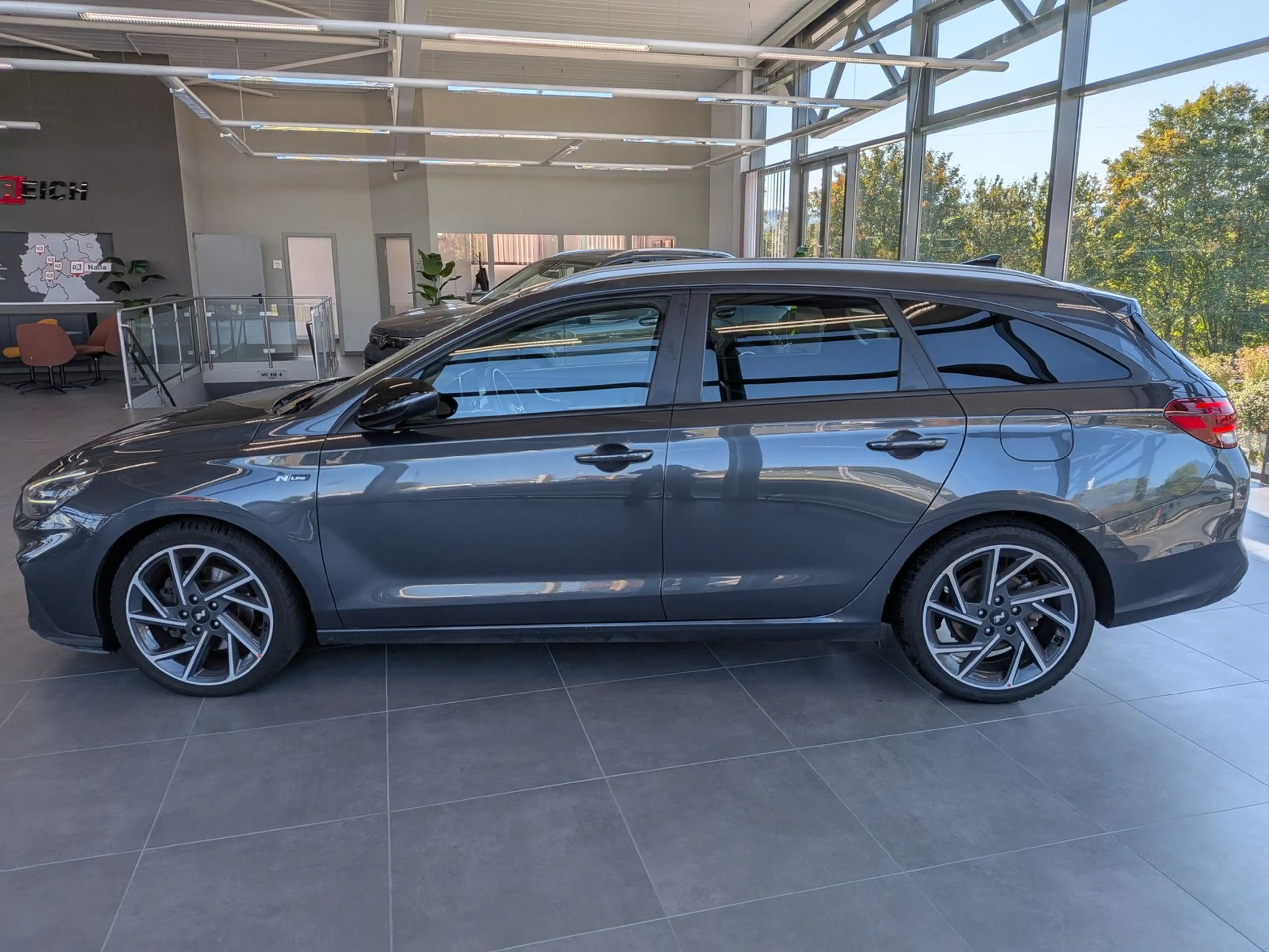 Hyundai i30 1.5 N-Line LED Kamera Pano Keyless SHz 18" — photo 5