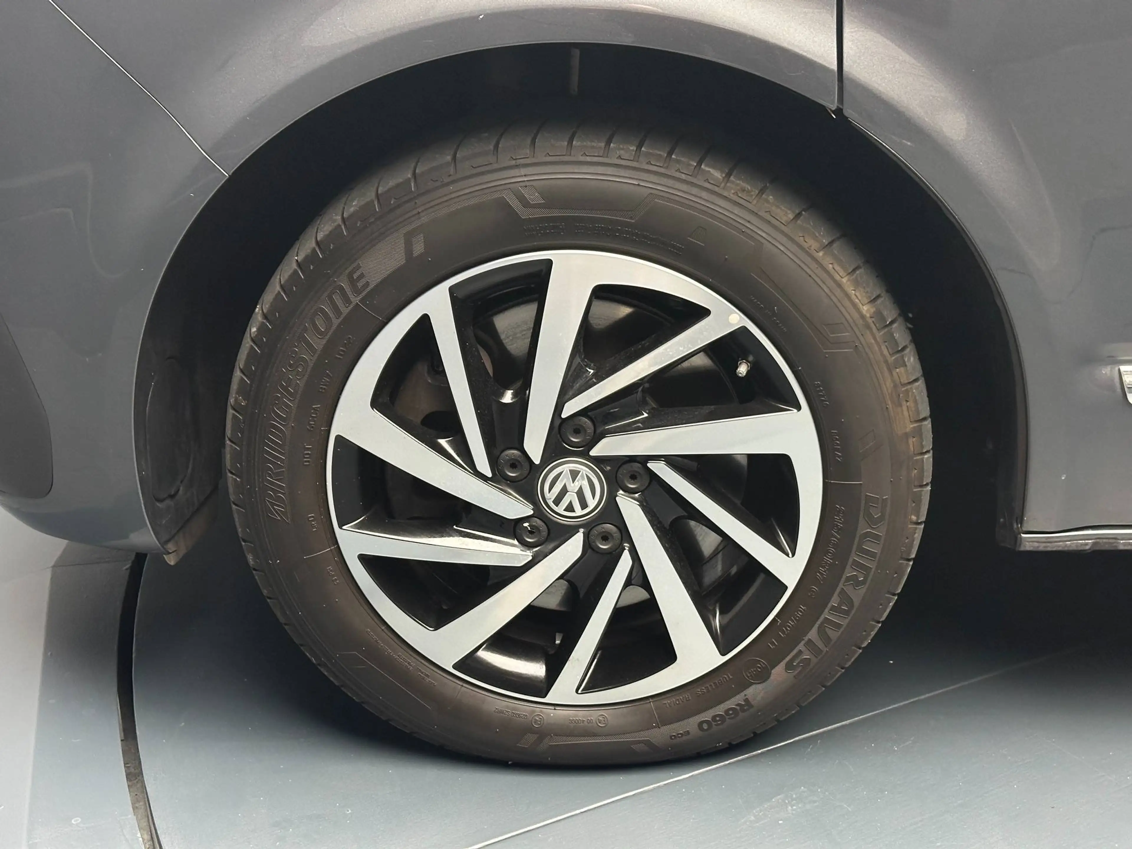 Volkswagen T6.1 Multivan Highline *ROLLSTUHLRAMPE*el.TÜRE*1.HAND*LEDER* — photo 10