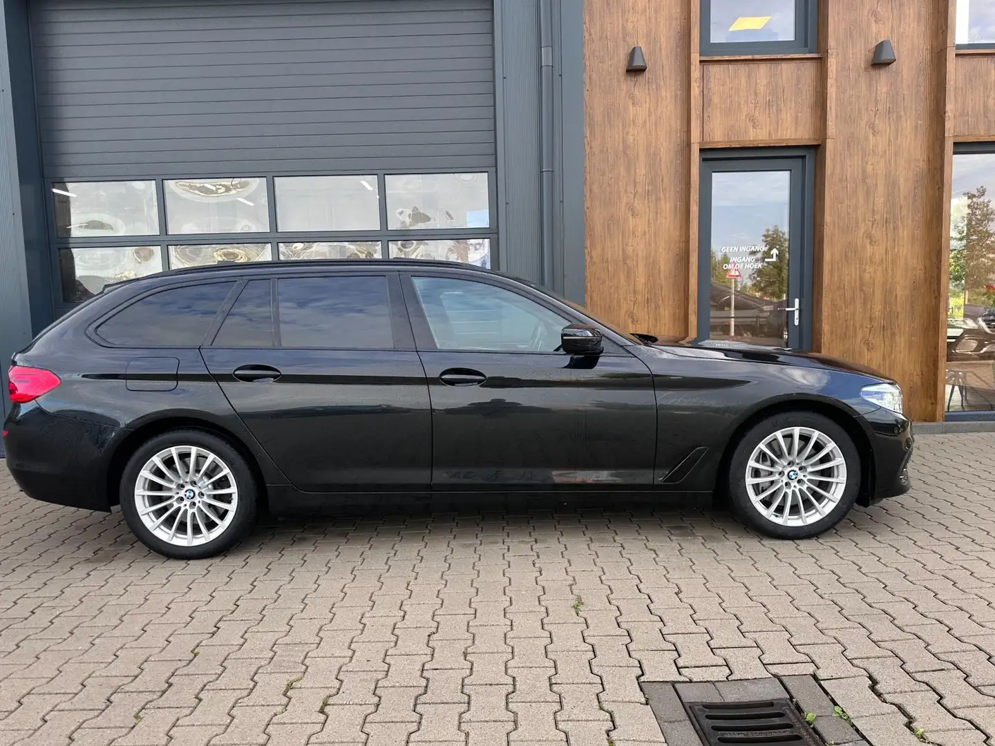 BMW 540 5-serie Touring 540i xDrive High Executive Noir - 2