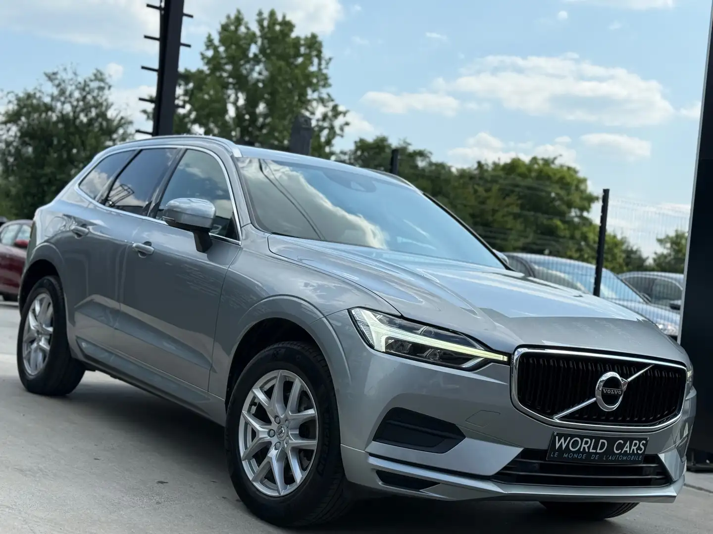 Volvo XC60 2.0 D4 Geartronic NAVIGATION/ LINE ASS./ DISTRO Gris - 2