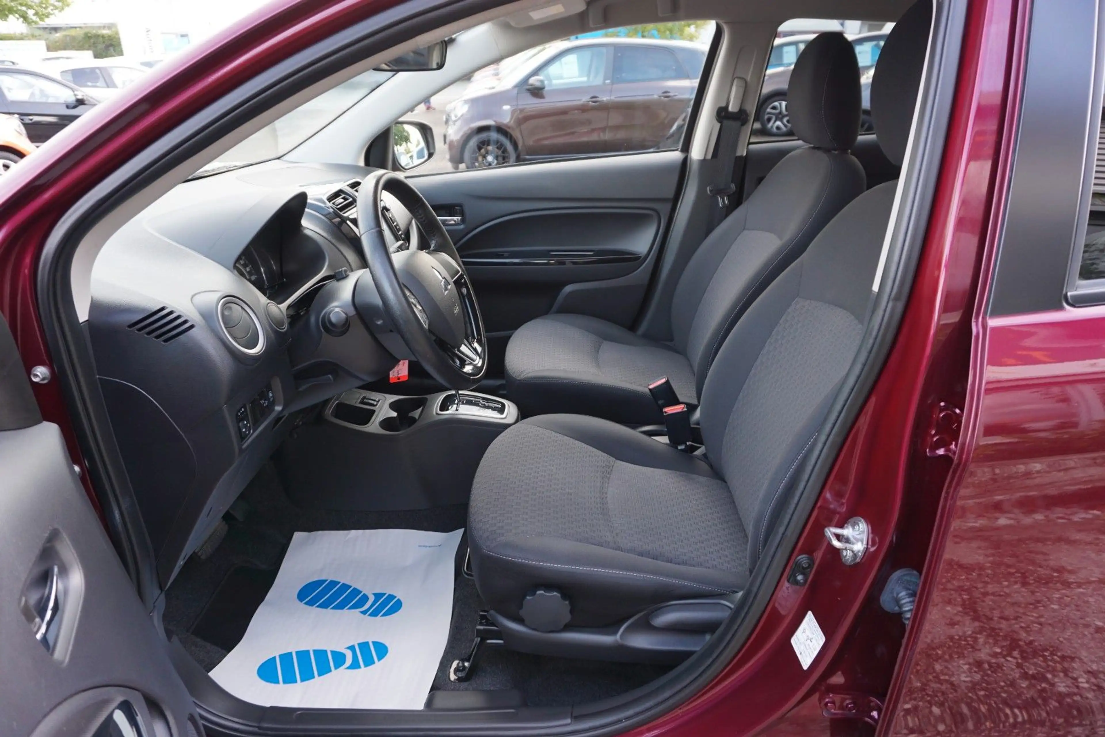 Mitsubishi Space Star Edition+ Autom. *Navi*Sitzheizung*1.H — photo 6