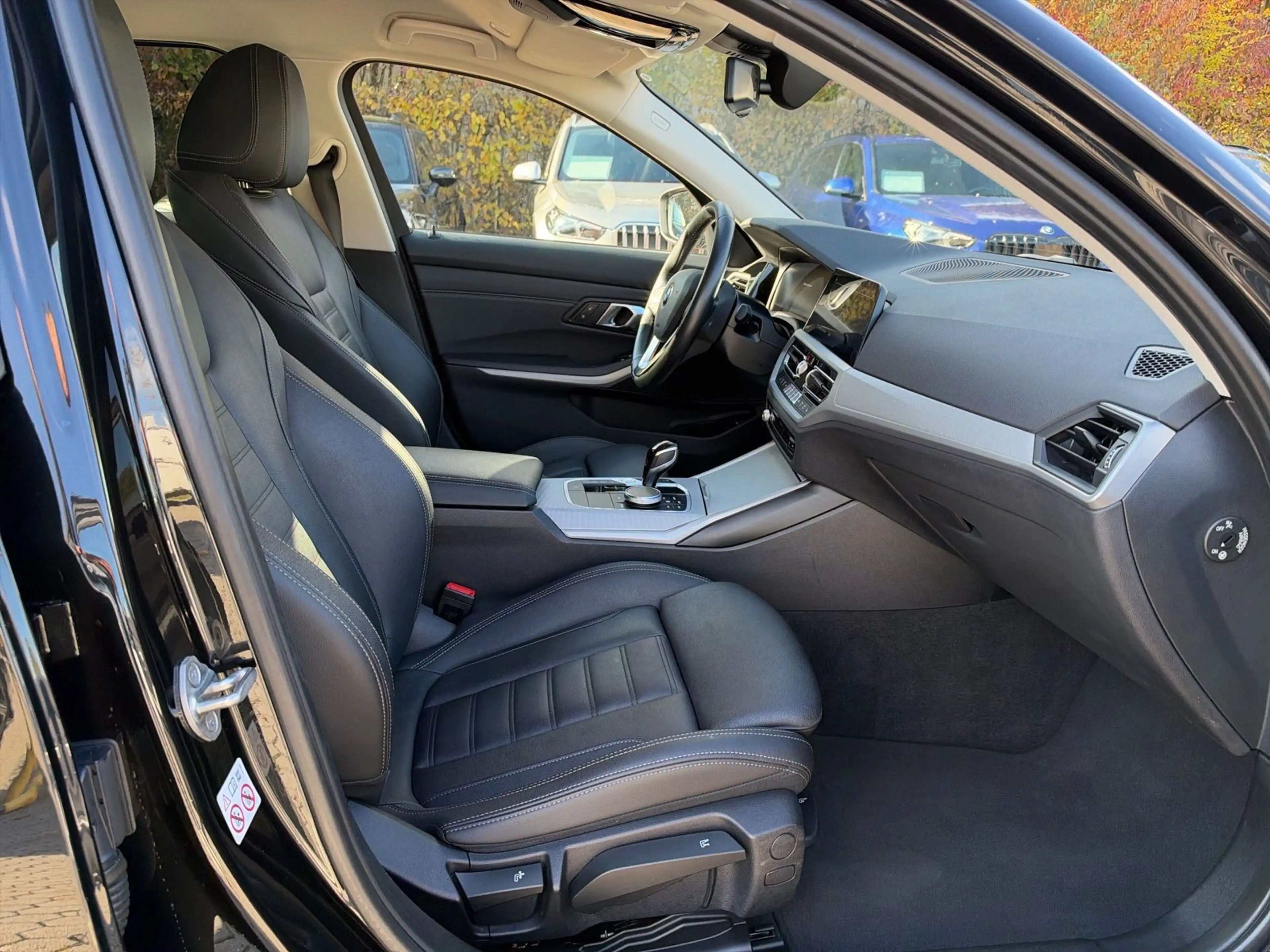 BMW 320 d Touring Advantage DAB WLAN Komfortzg. AHK — photo 4