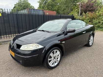 Renault Megane Coupé-Cabriolet 1.6-16V Privilège Luxe Climatronic