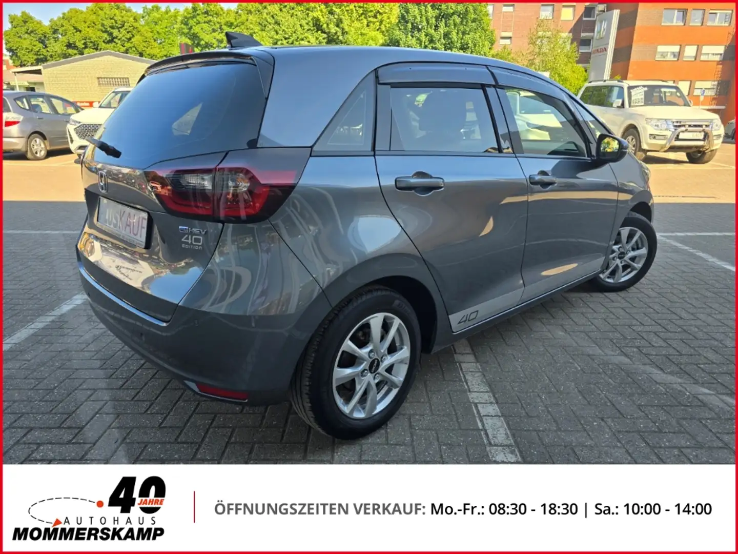 Honda Jazz 1.5 i-MMD Hybrid Elegance+8-fach bereift+SitzHZG+E Grau - 2