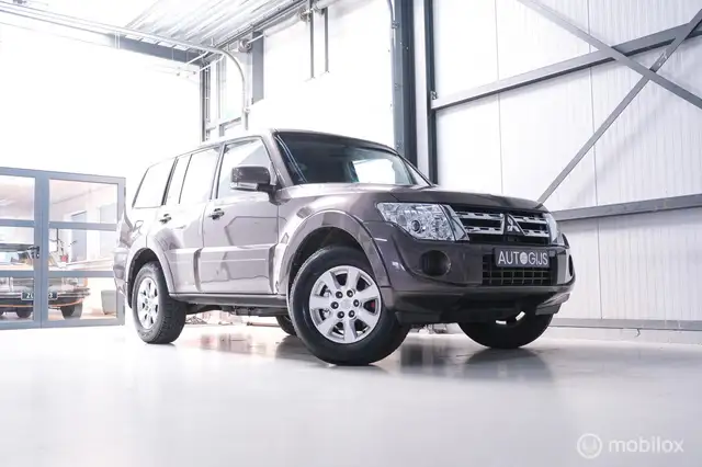 Mitsubishi Pajero 3.2 DI-D Instyle | Grijskenteken | top onderhouden