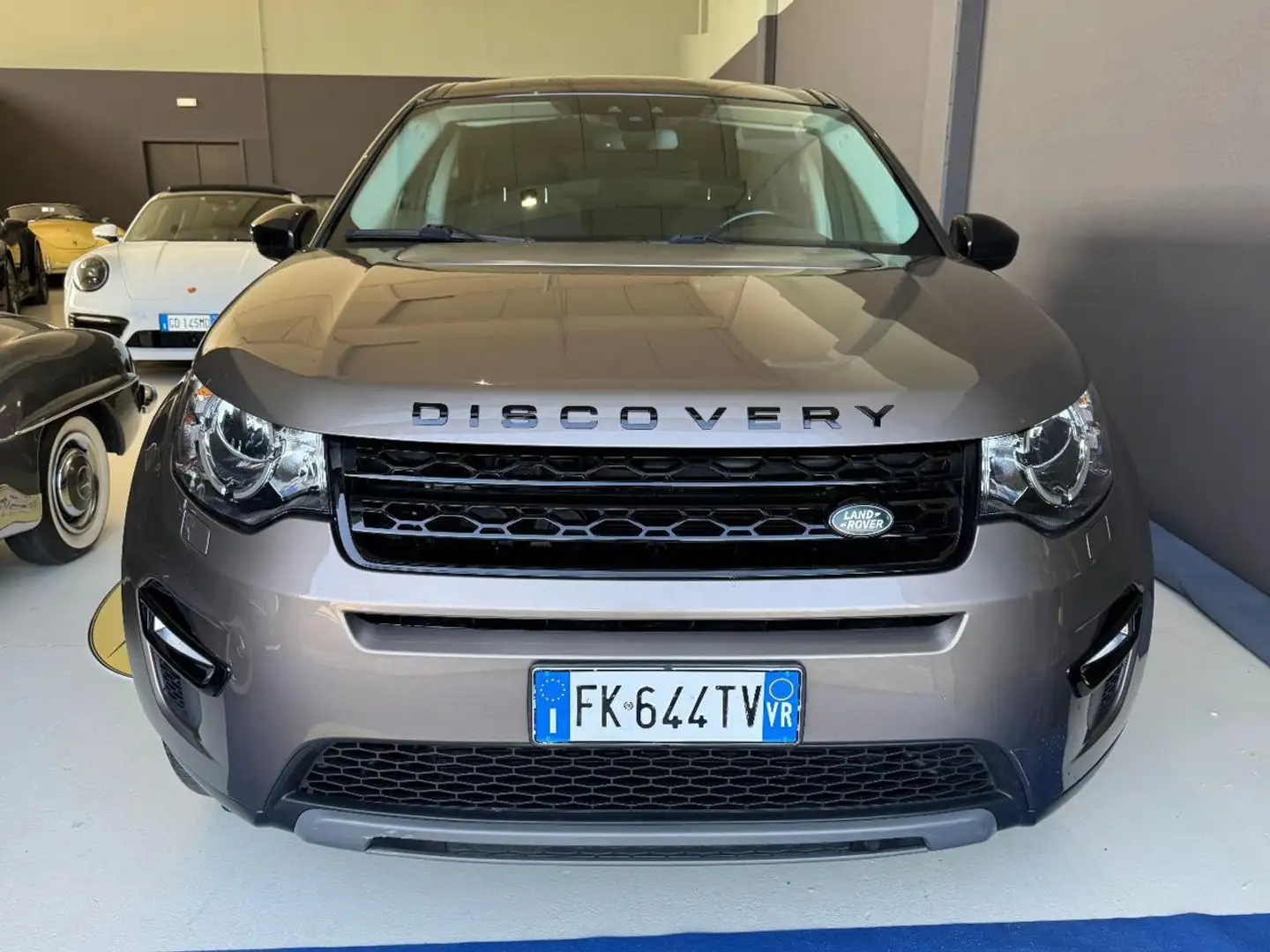 Land Rover Discovery Sport 2.0 TD4 150 CV SE Bronze - 2