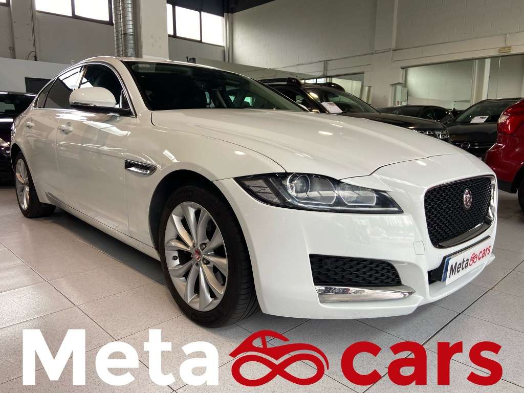 Jaguar XF 2.0i4D Pure Aut. 180 - foto 1