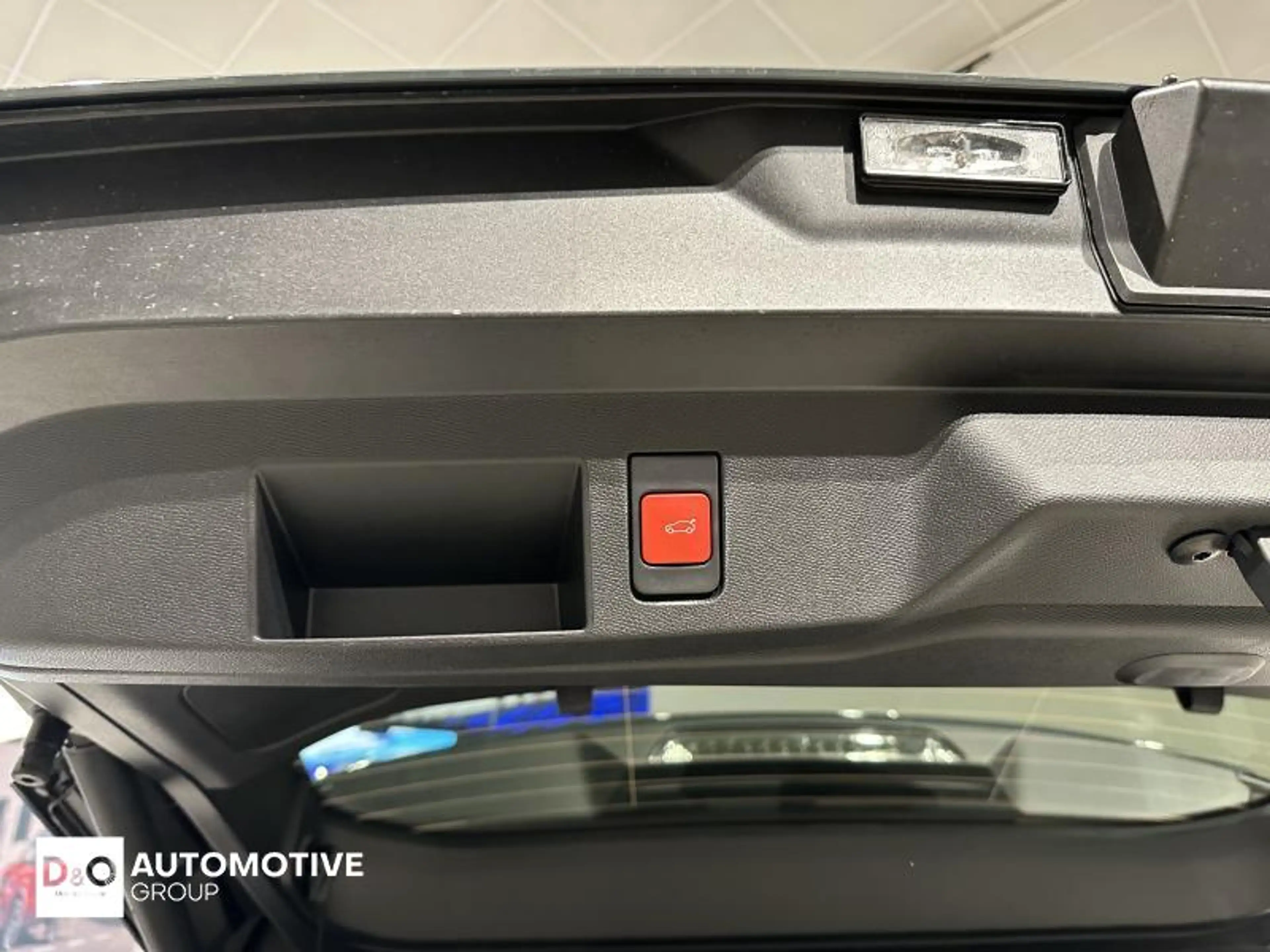 Citroen C5 Aircross plus hybrid automatic — photo 11