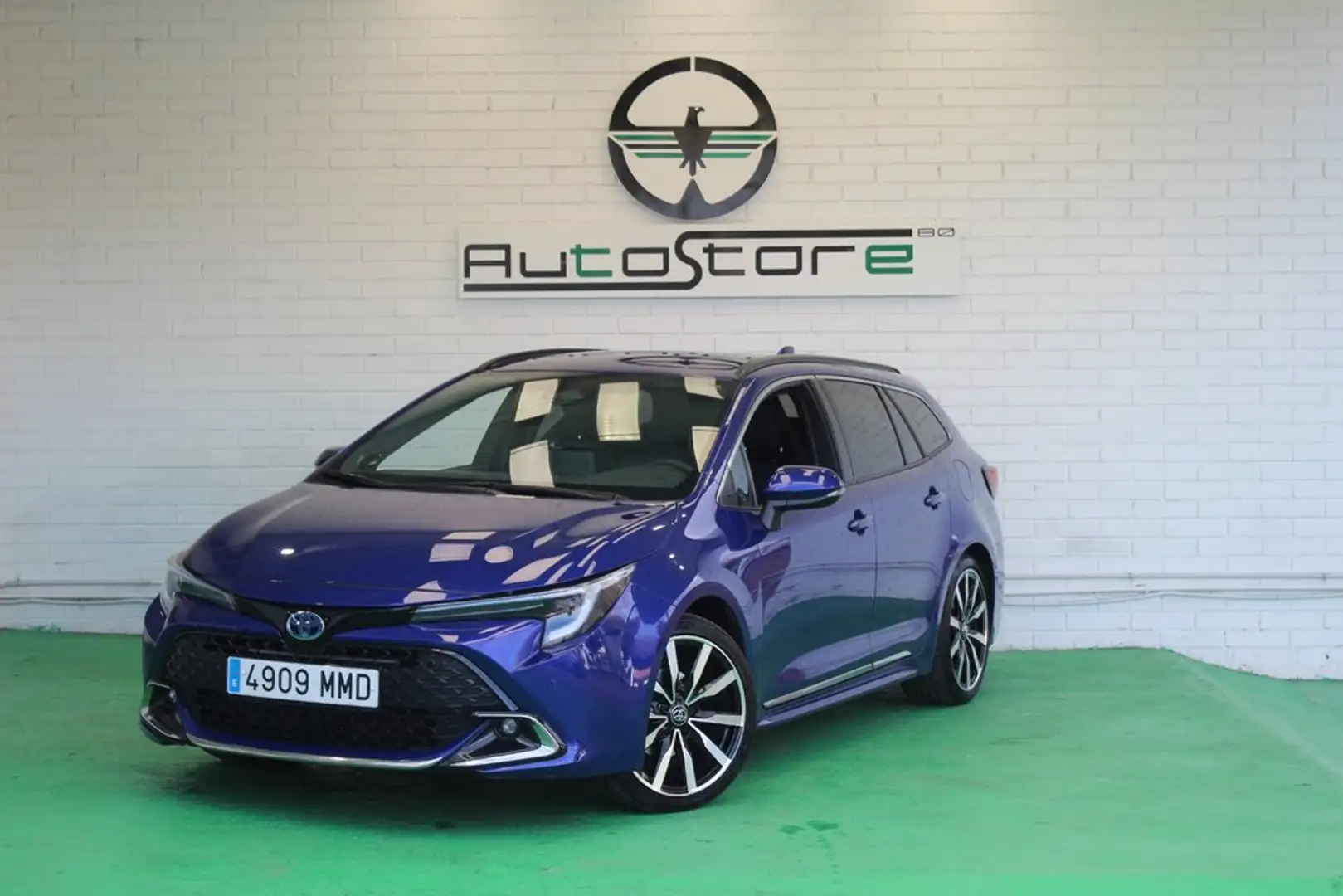 Toyota Corolla 140H Style Edition Touring Sport Blauw - 1