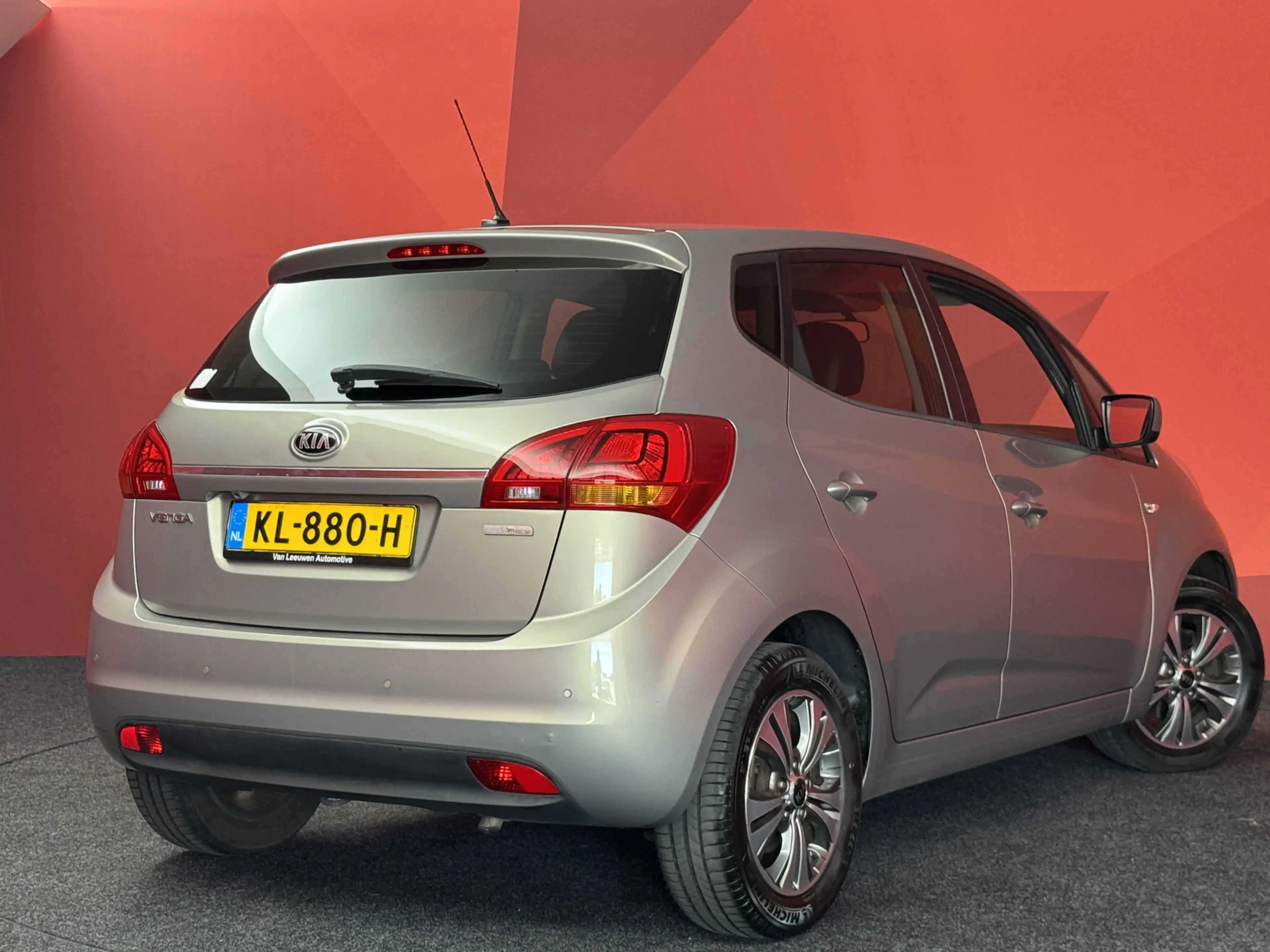 Kia Venga 1.4 CVVT DynamicPLusLine | nieuw binnen | Airco | — photo 2