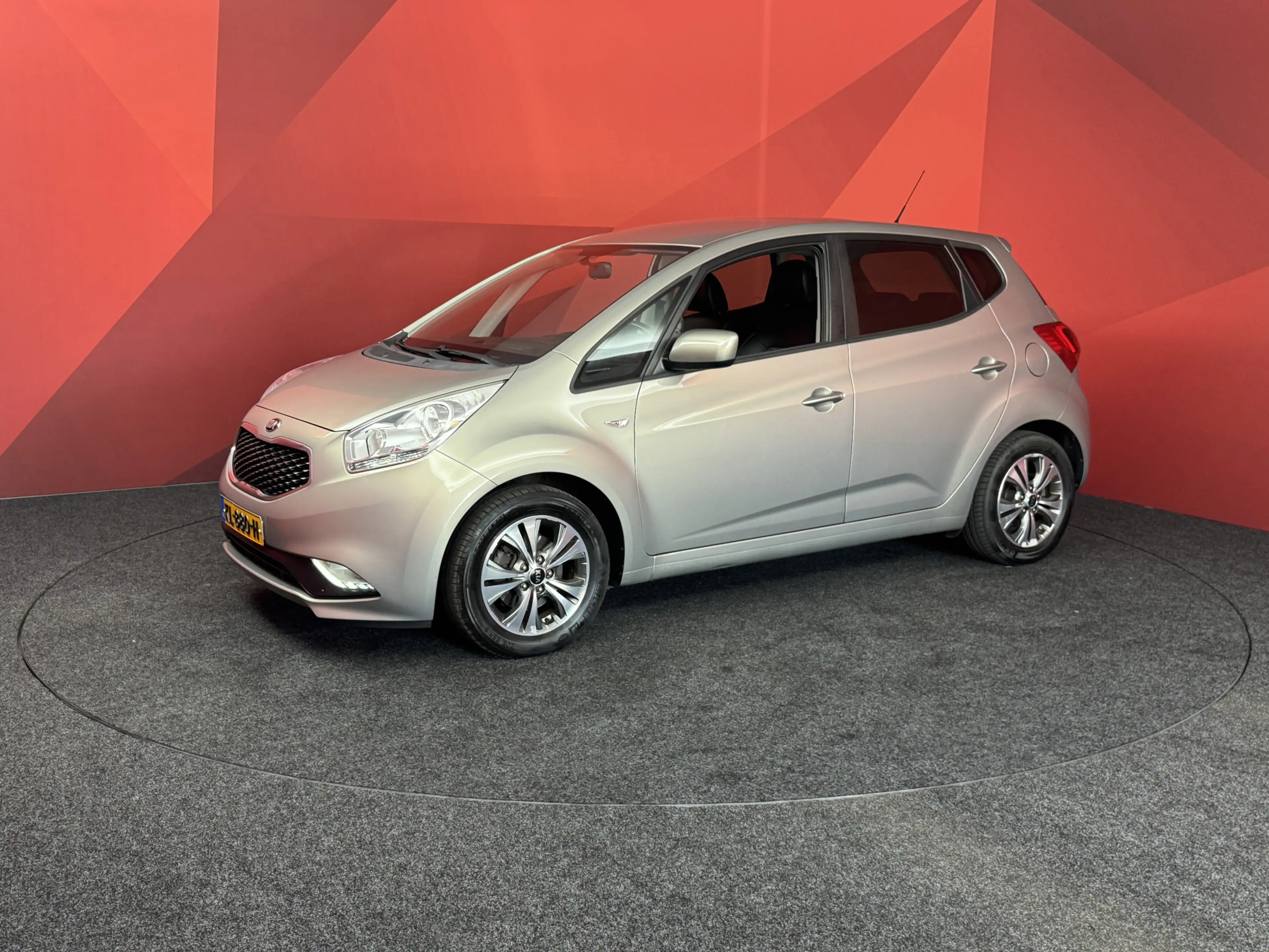 Kia Venga 1.4 CVVT DynamicPLusLine | nieuw binnen | Airco | — photo 13