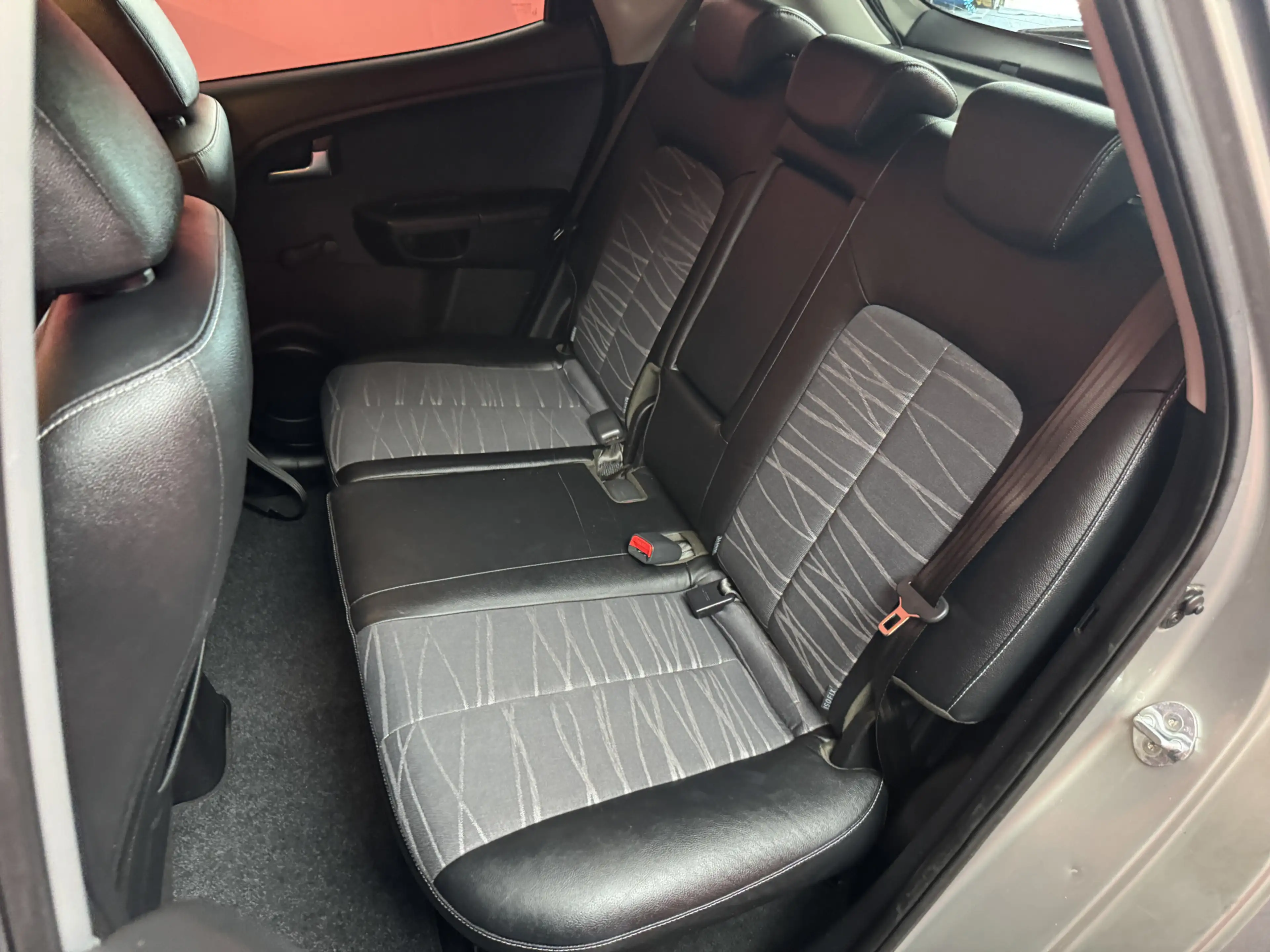 Kia Venga 1.4 CVVT DynamicPLusLine | nieuw binnen | Airco | — photo 5