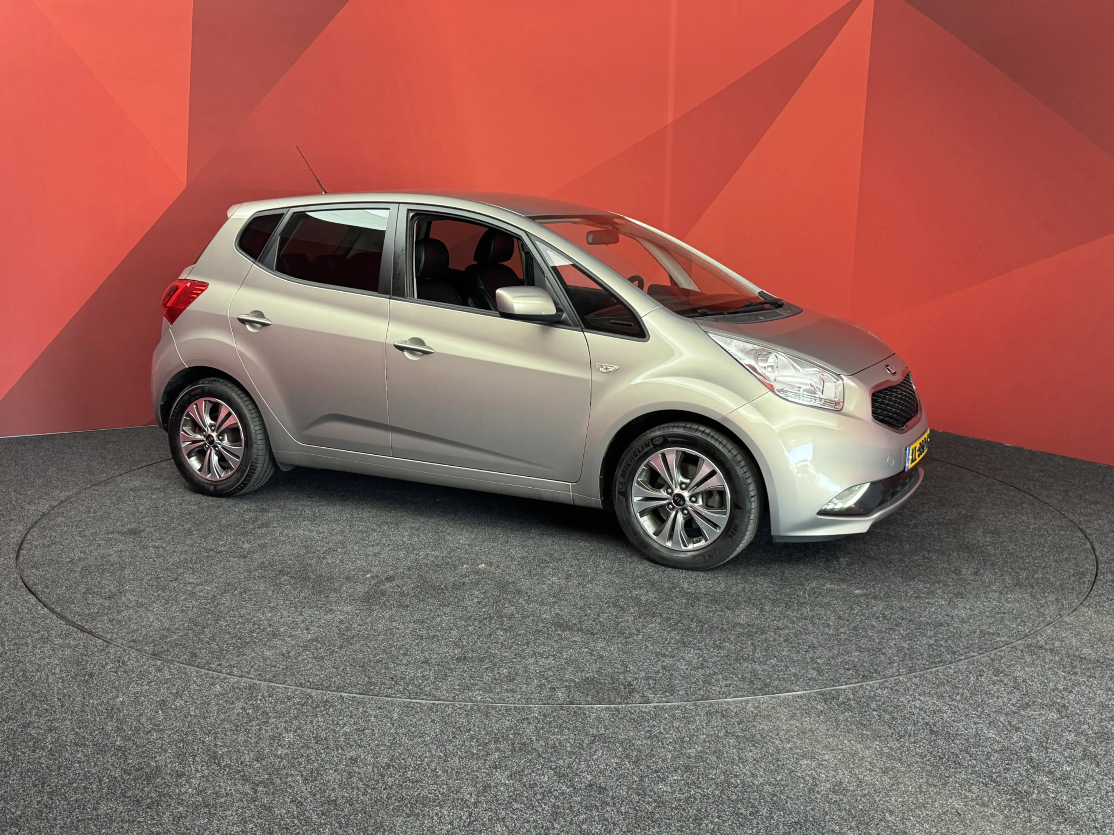 Kia Venga 1.4 CVVT DynamicPLusLine | nieuw binnen | Airco | — photo 15